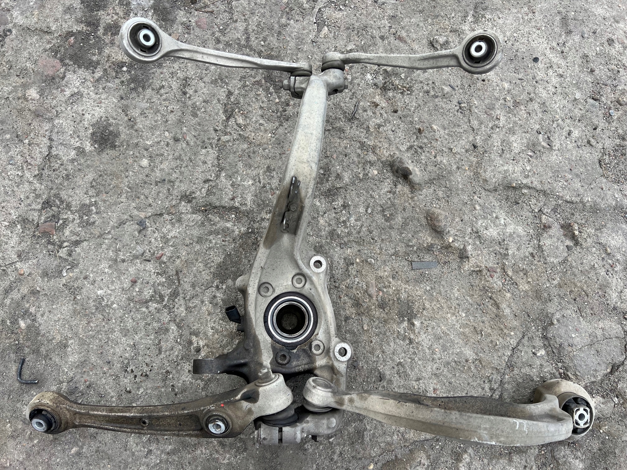AUDI A4 B8 A5 8T A6 C7 A7 swing right right front 8K0407258E