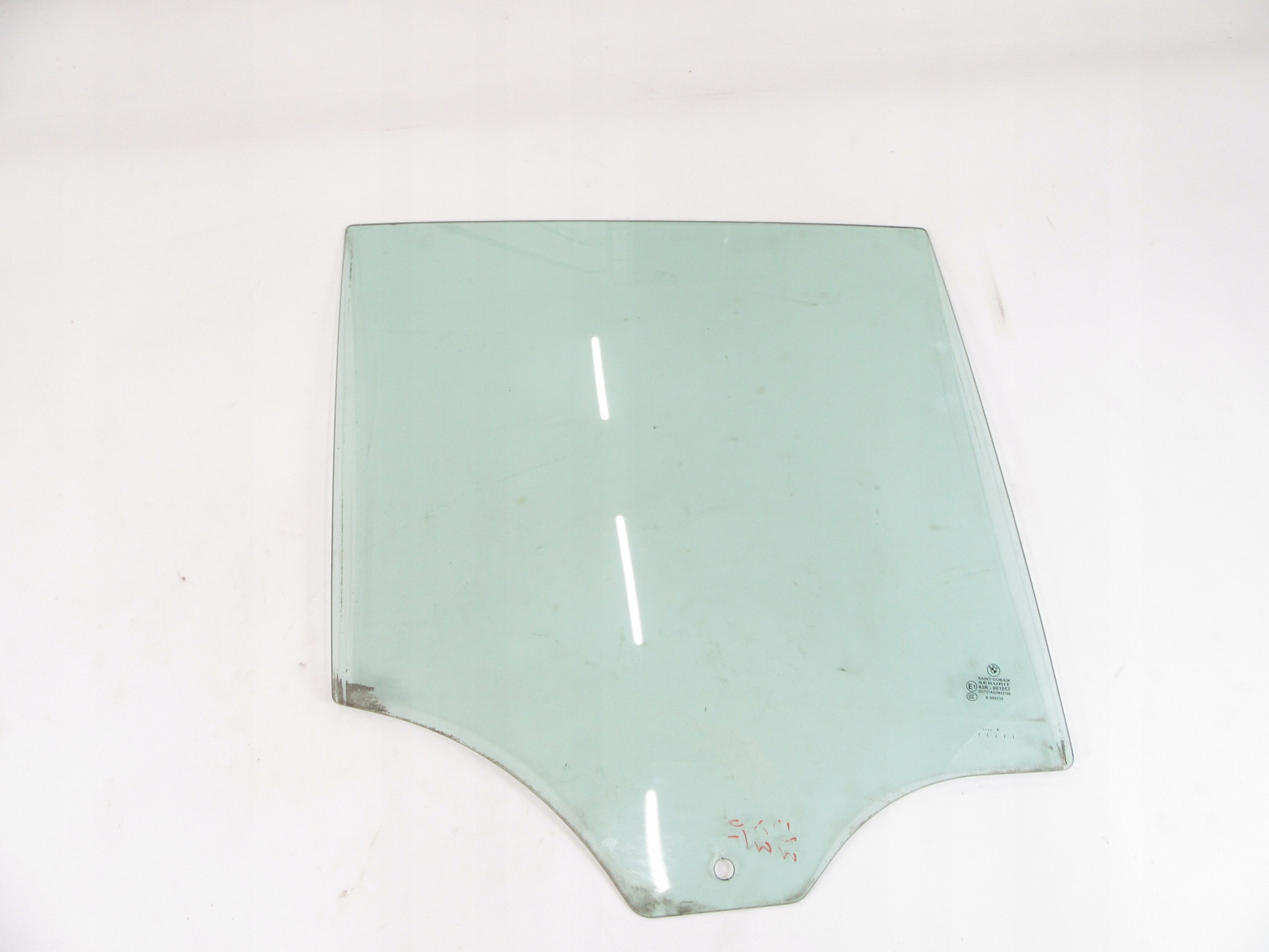 Szyba prawy tył BMW e83 X3 AS2