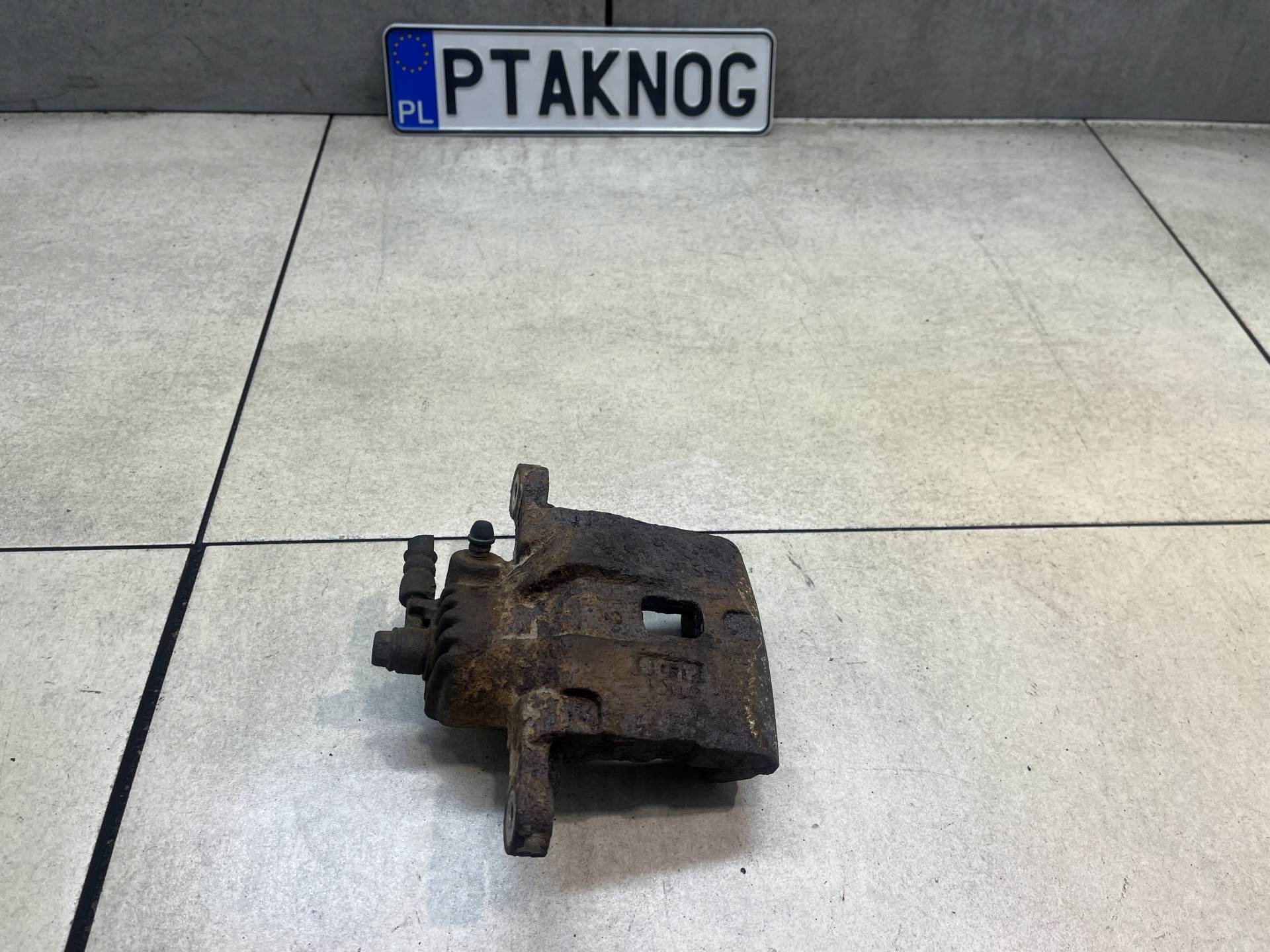 caliper brake left rear part KIA SORENTO and 2.5 CRDI