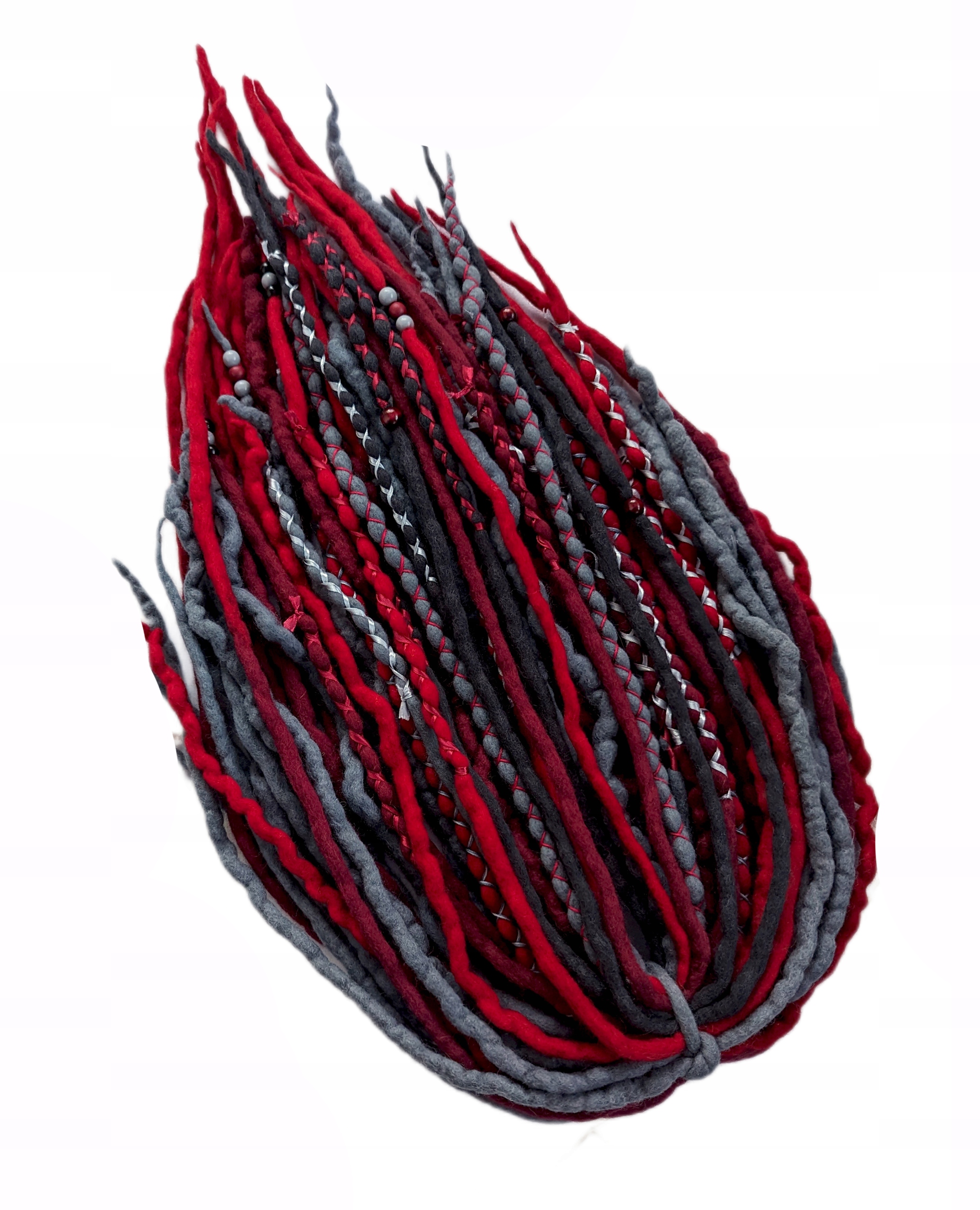 Vlněné pastelky Dredy, šedé a červené, Šarlatová Mlha, 40 kusů