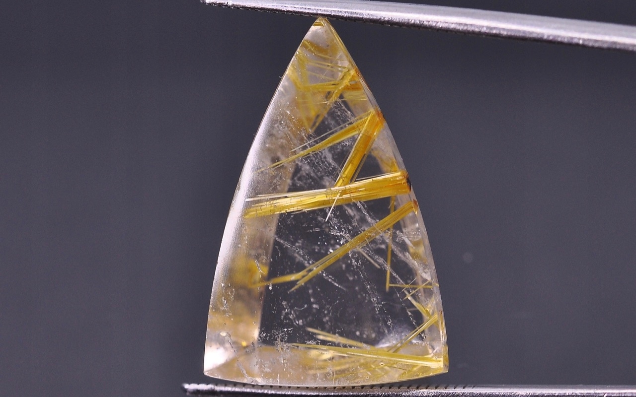 Křemen s rutilovou nepravidelnou dlažbou 20x13 mm