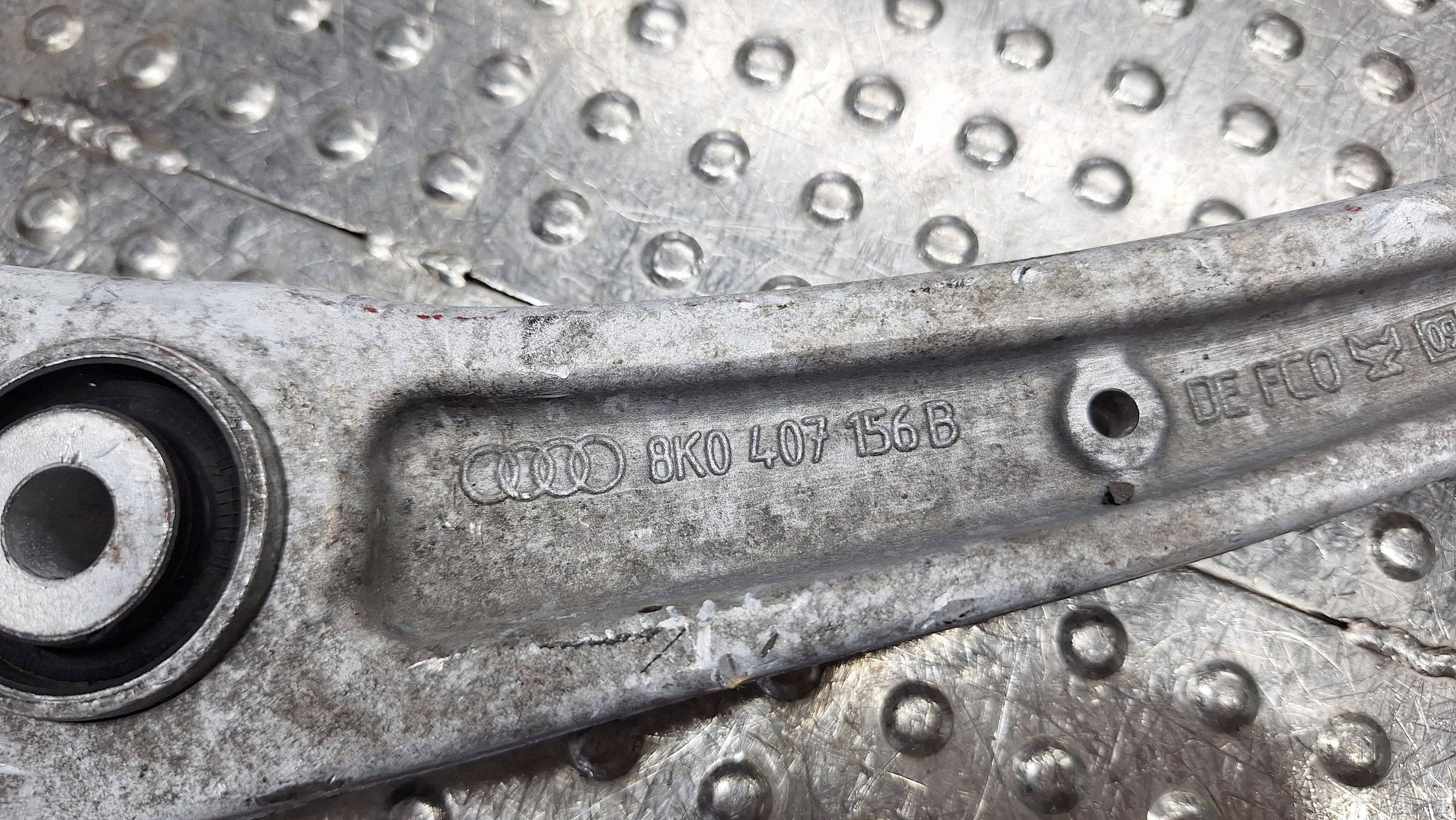 arm right front 8K0407156B AUDI A4 B8 A5 8T A7 A6 C7 Q5 8R