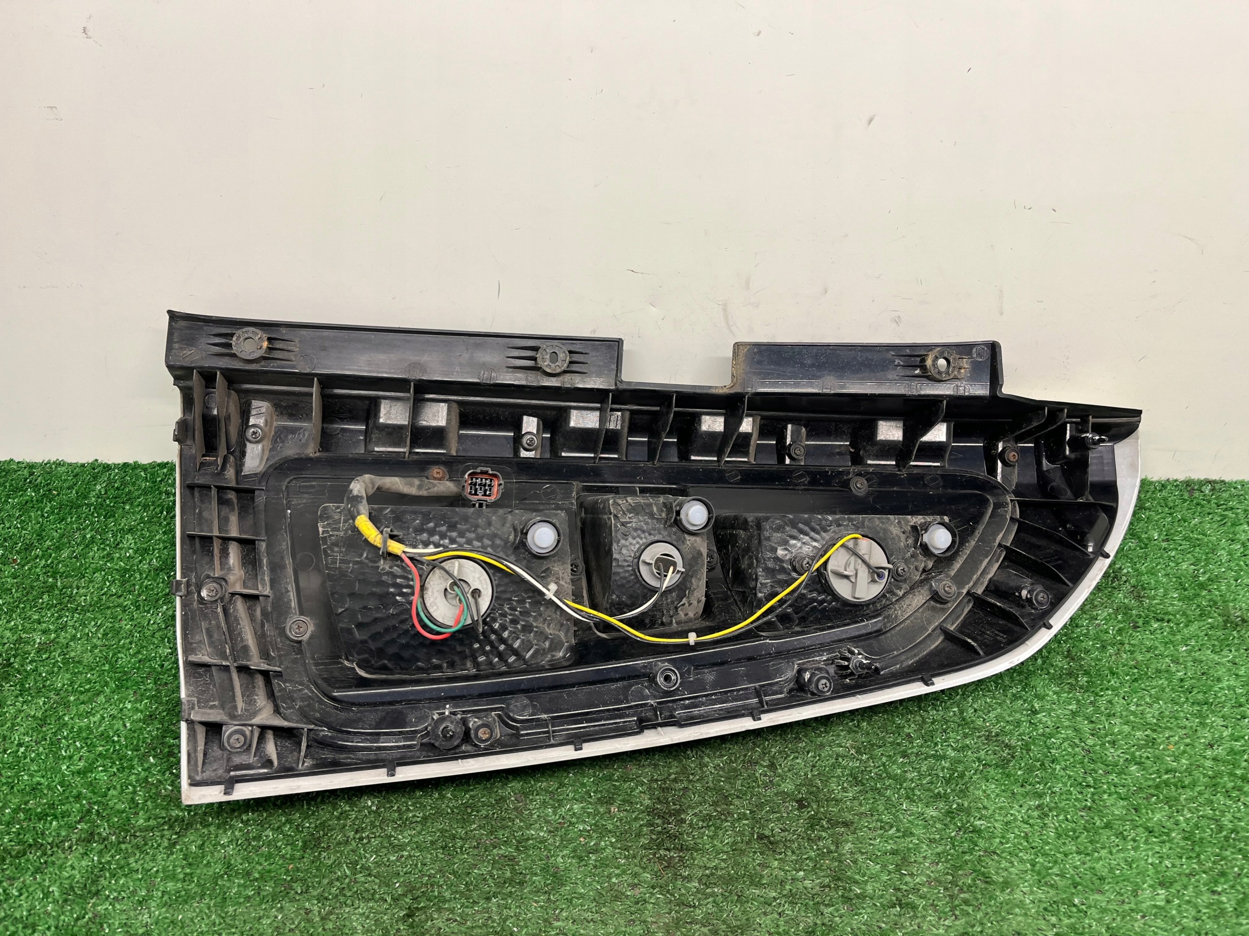 light left rear KIA SOUL 92401-2K0L