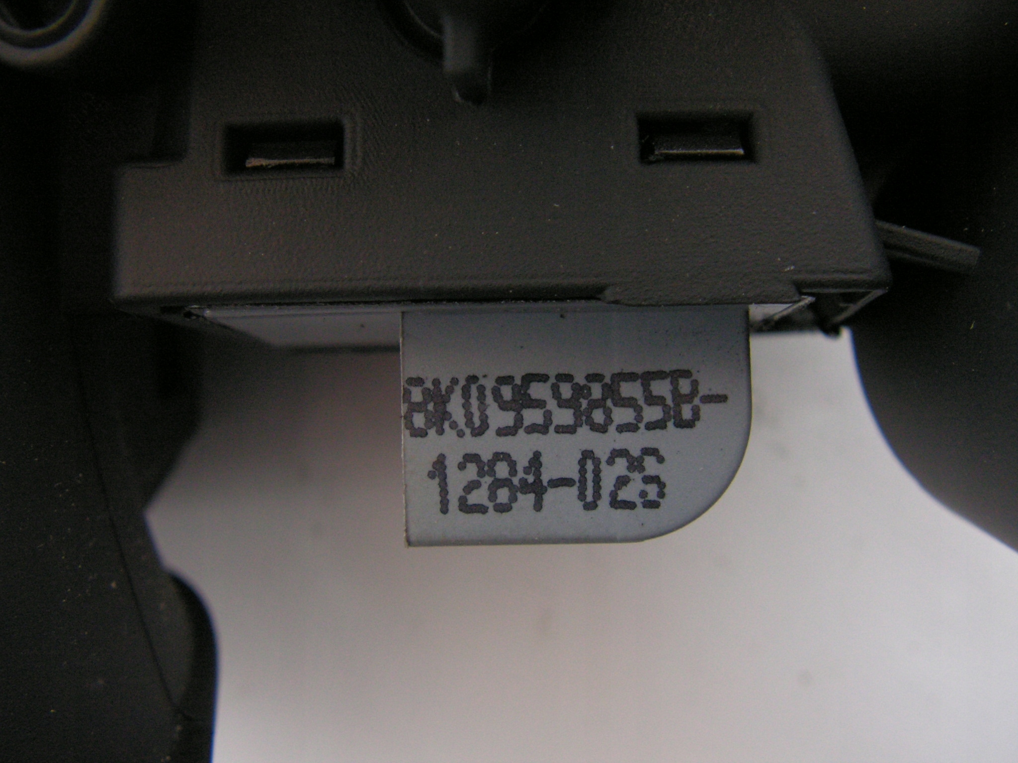 Audi A4 B8 switch windows right rear part 8K0959855B