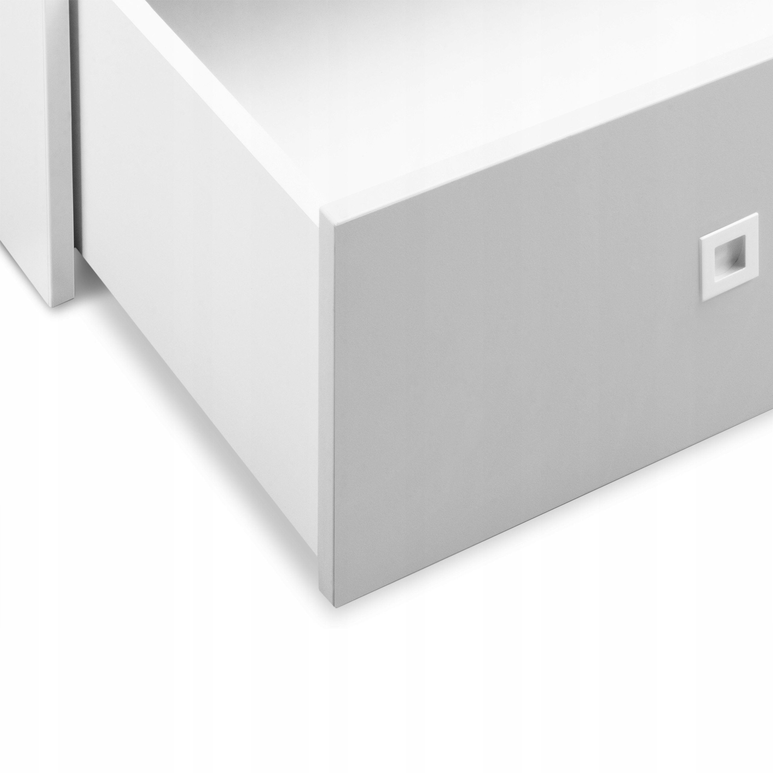 Łóżko białe Dziecięce BAJKOWY DOMEK kolekcja MIRUM Marka Konsimo