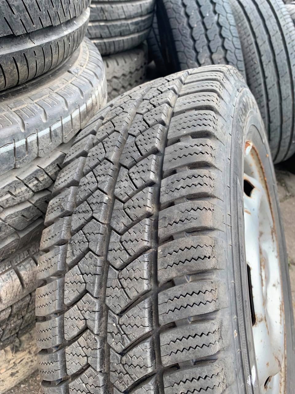 TRANSIT ШИНА СЕМПЕРИТ VAN-РУКОЯТКА 195/70 R15 C M+S