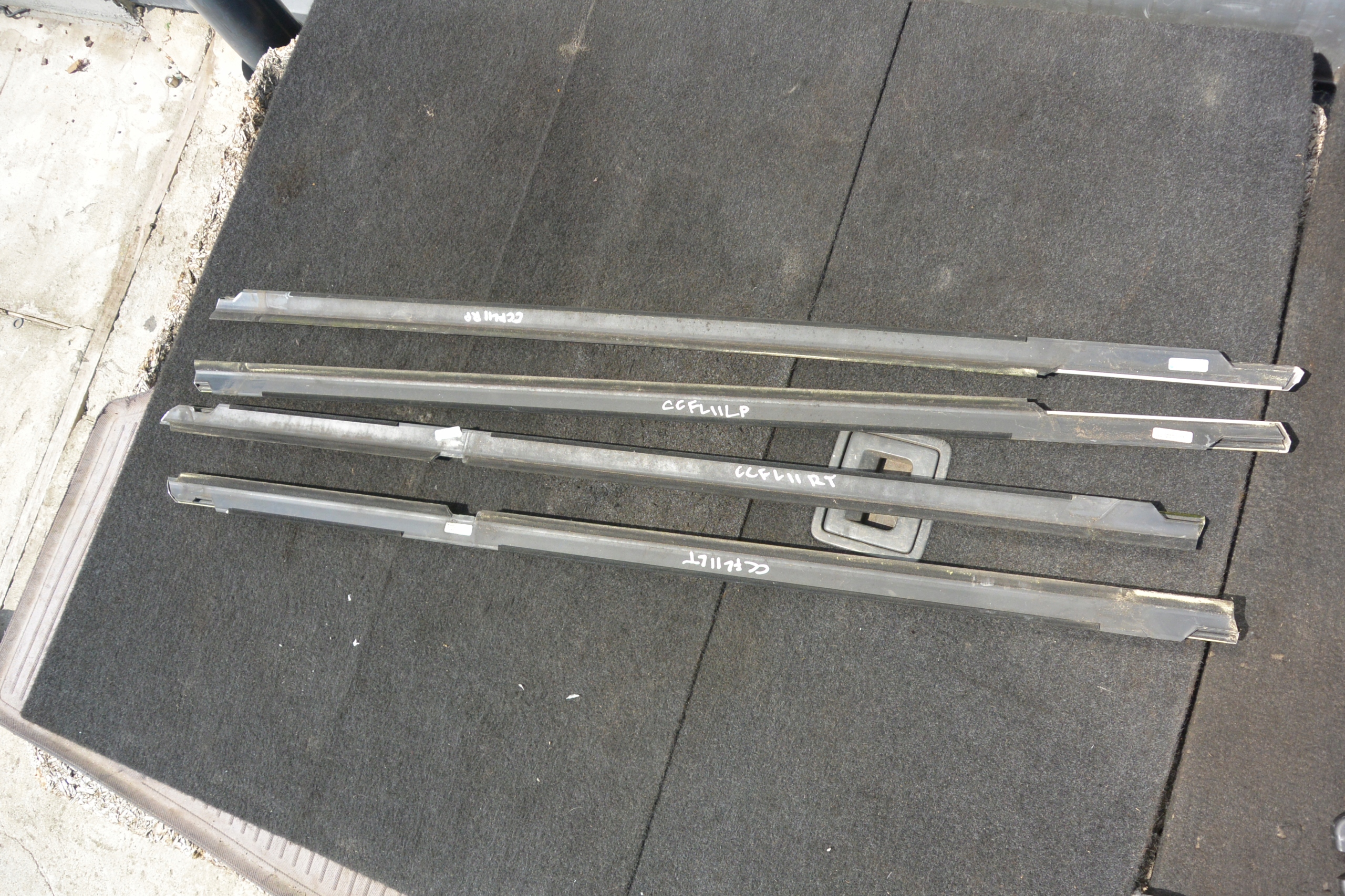 VW PASSAT CC LIFT moulding dust left right front rear part