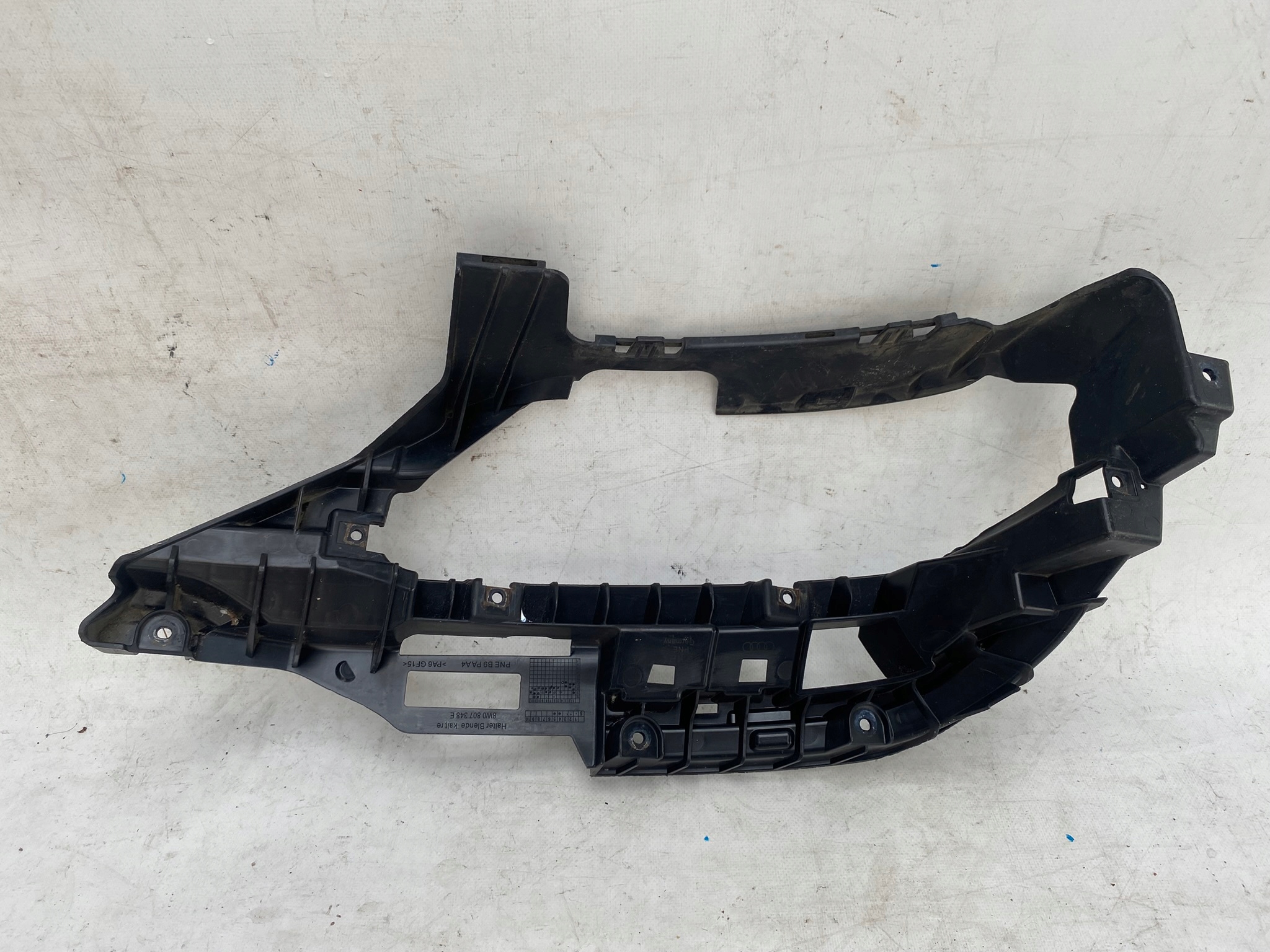 AUDI A4 B9 8W0 LIFT 19- Support Support plaque de l’échappement Droit 8W0807348E
