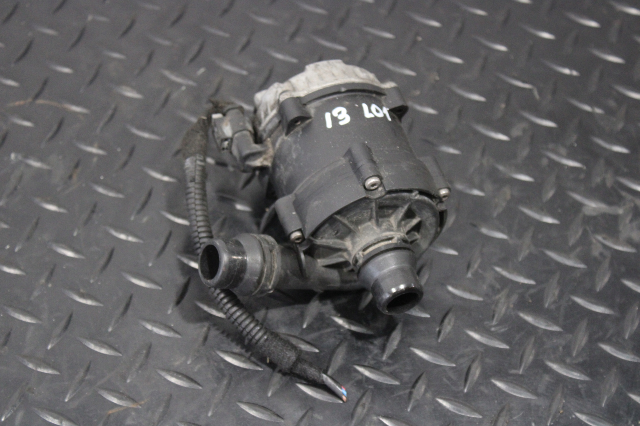 POMPA POMPA D’ACQUA BMW I3 L01 8600285