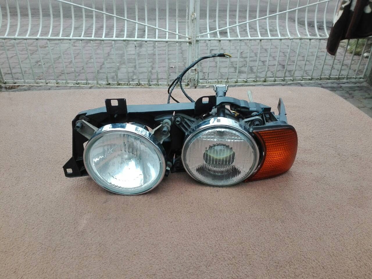 BMW 7 5 E32 E34 LEWA SCHEINWERFER LINKS NO XENON 13174100 LI