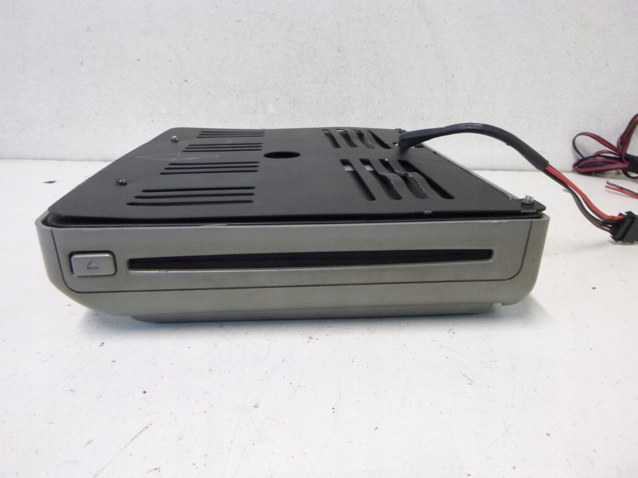 CD player ODTWARZACZ DVD Delphi Grundig 7"