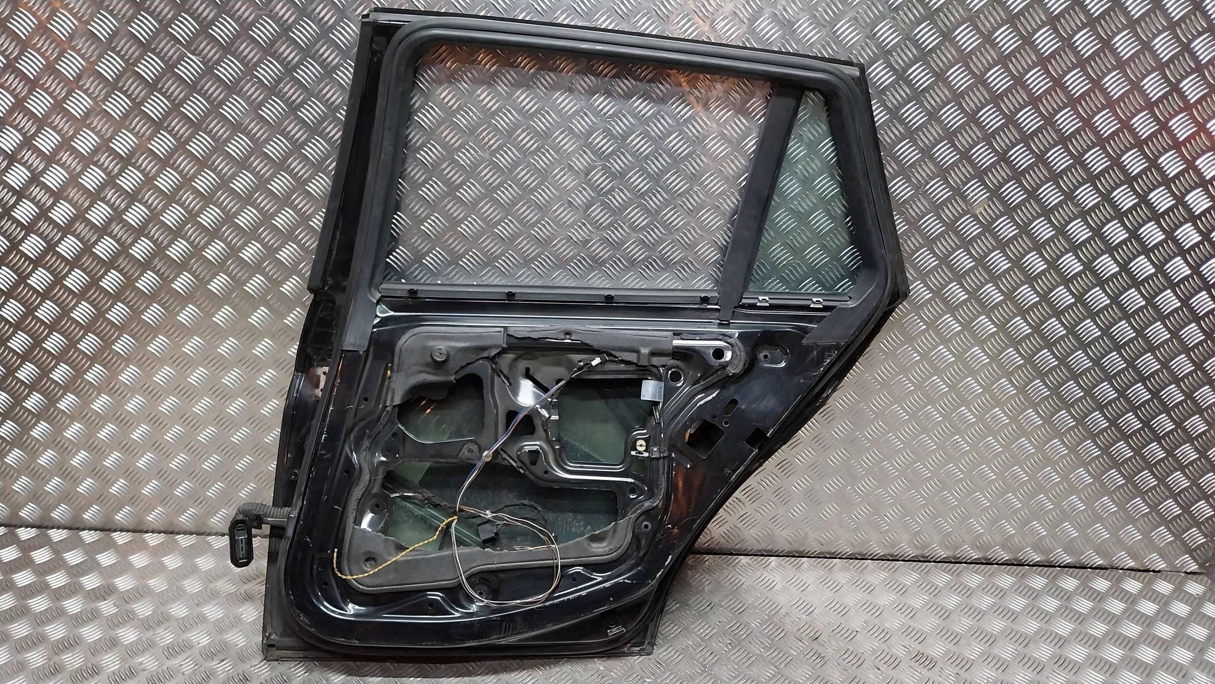 door rear part right BMW 3 E91 04