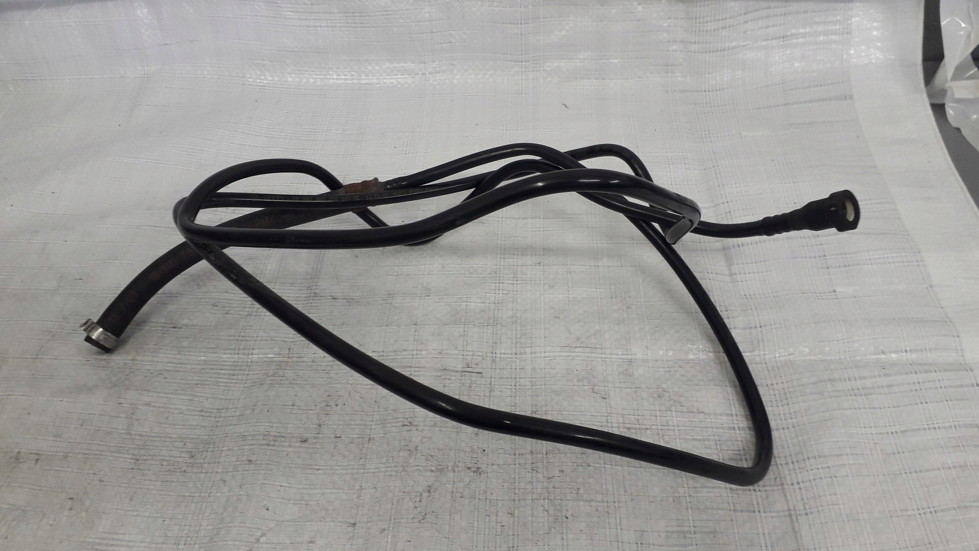 Топливопровод AUDI A4 B6 B7 8E0201183AE