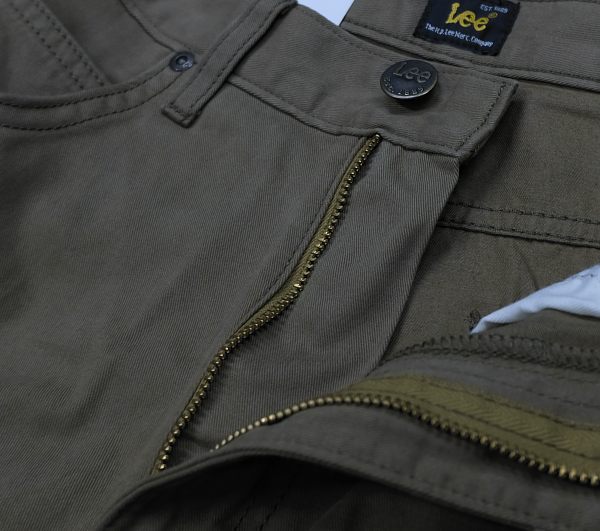 LEE BROOKLYN SPODNIE PROSTE KLASYCZNE W34 L32 Długość nogawki długa