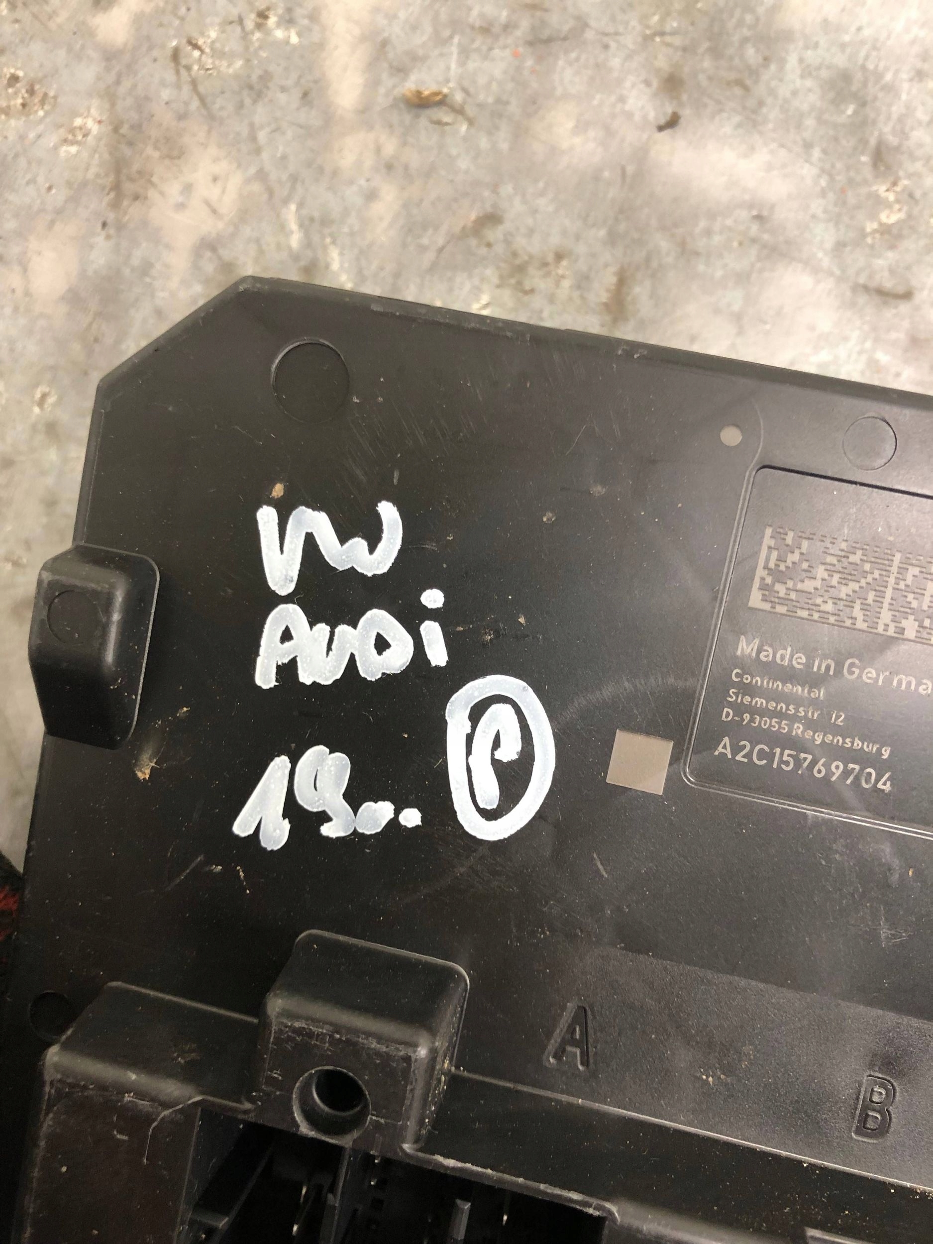 module control unit KOMFORTU VW AUDI 5Q0937084DC