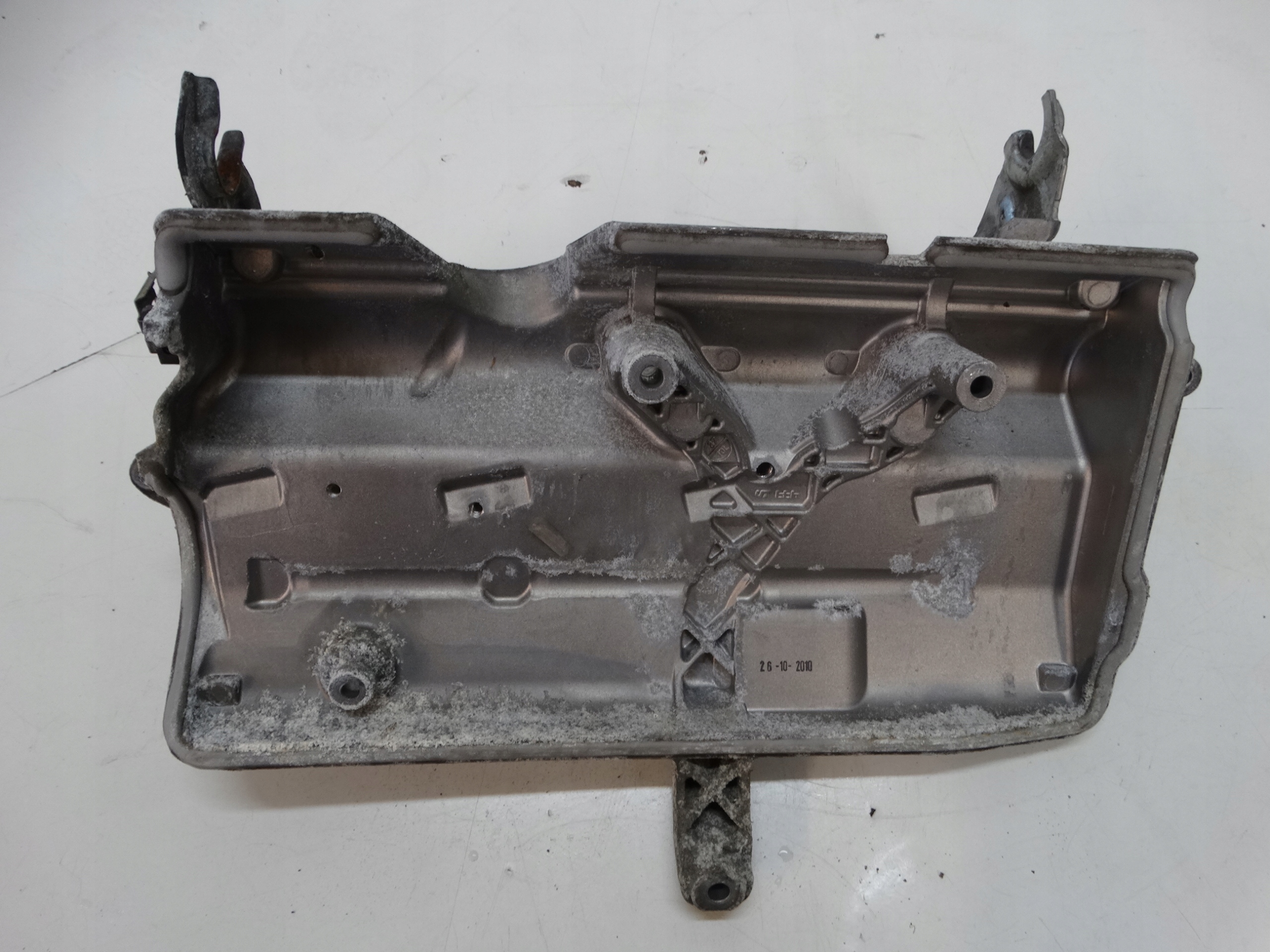 Abdeckung der Ventile des Kopfes MERCEDES W169 A6400100967