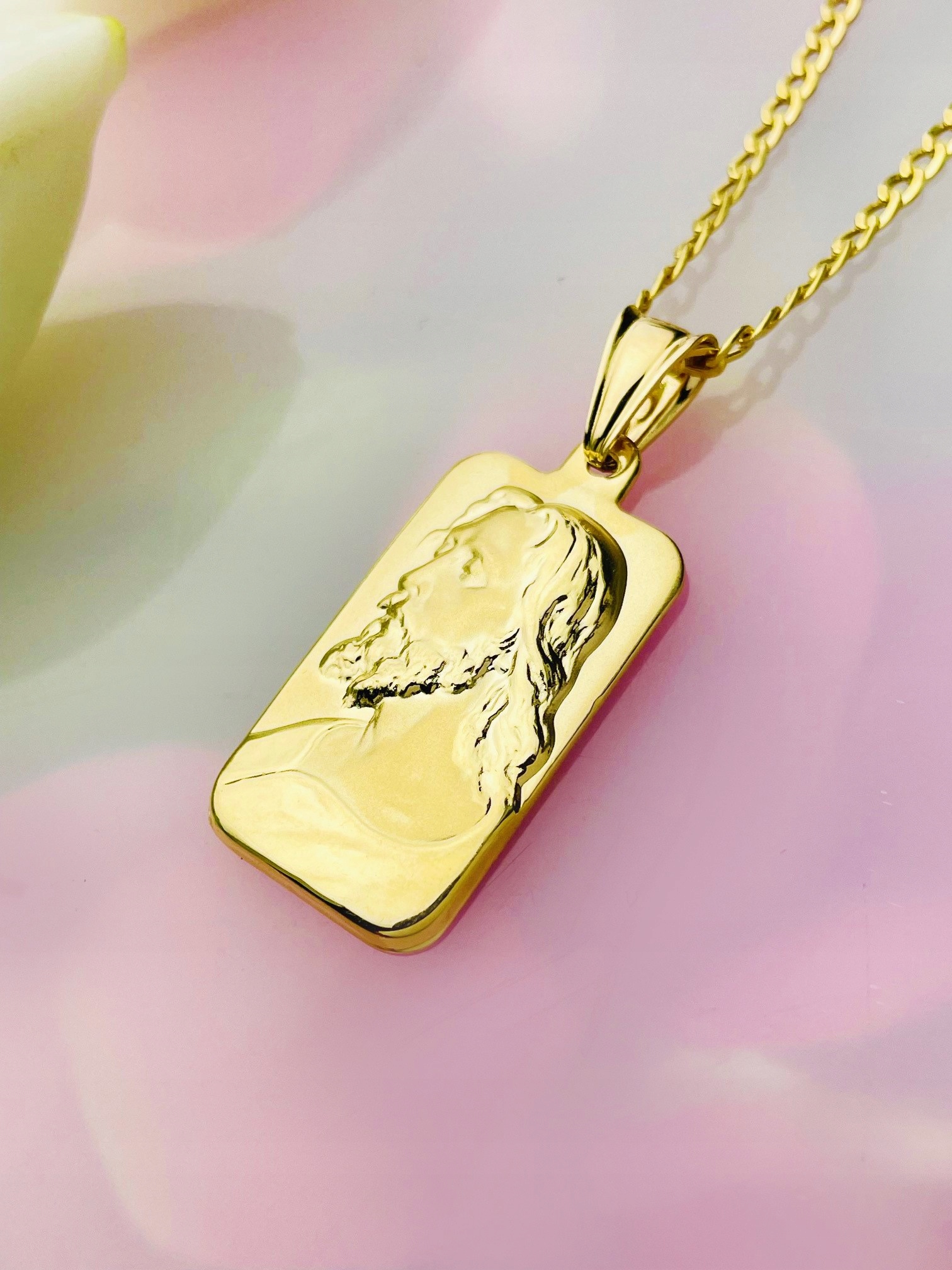 Zlatý Medailonek Přívěsek Pán Ježíš Křest Svaté Přijímání