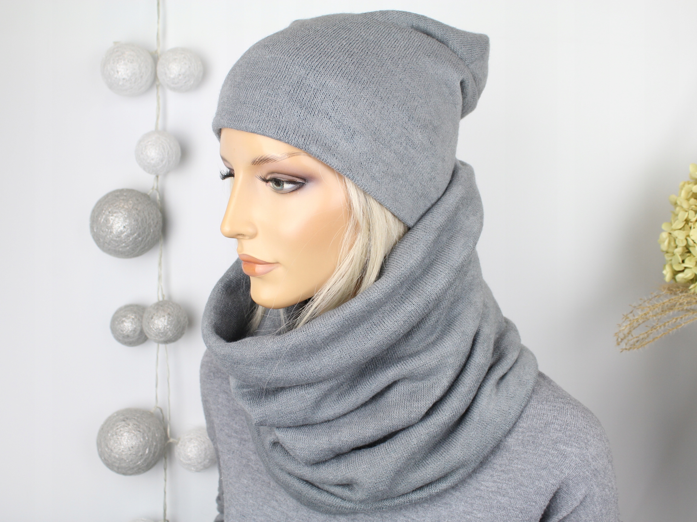 KOMPLET DAMSKI CZAPKA DAMSKA + KOMIN TUNEL CHUSTA