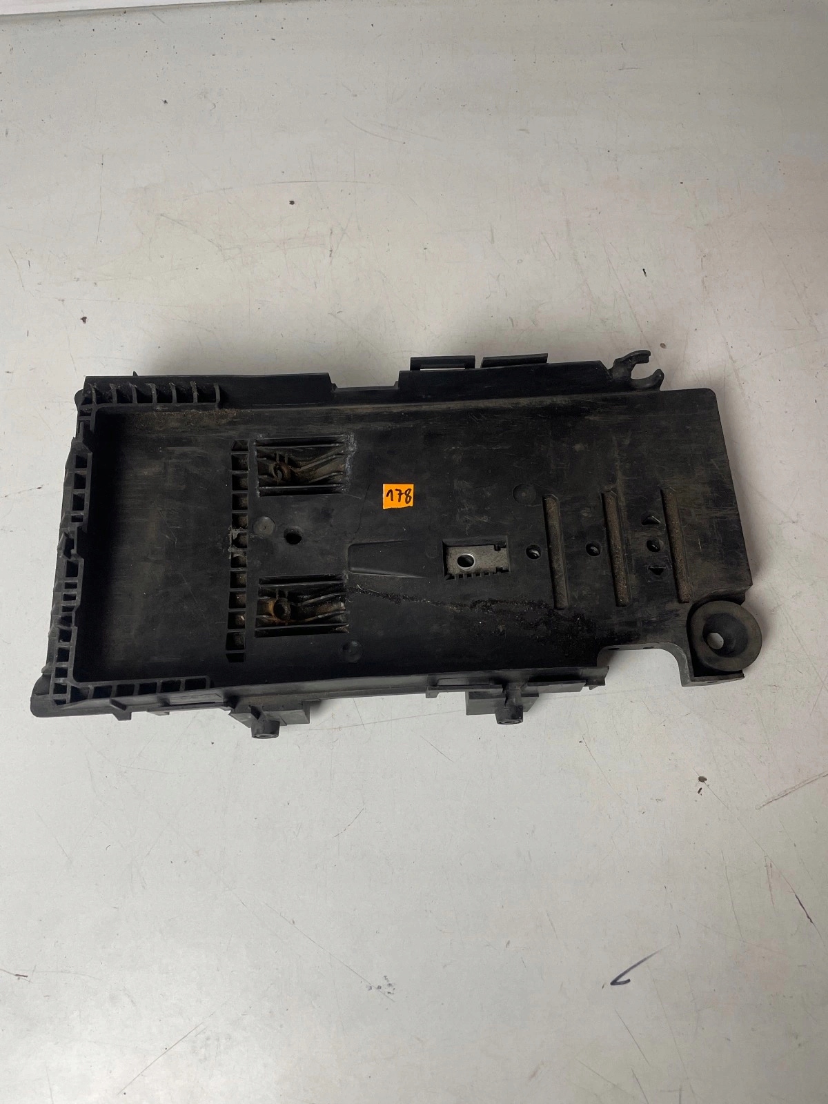 držák obal akumulátoru Ford Galaxy MK3 lift Mondeo MK4