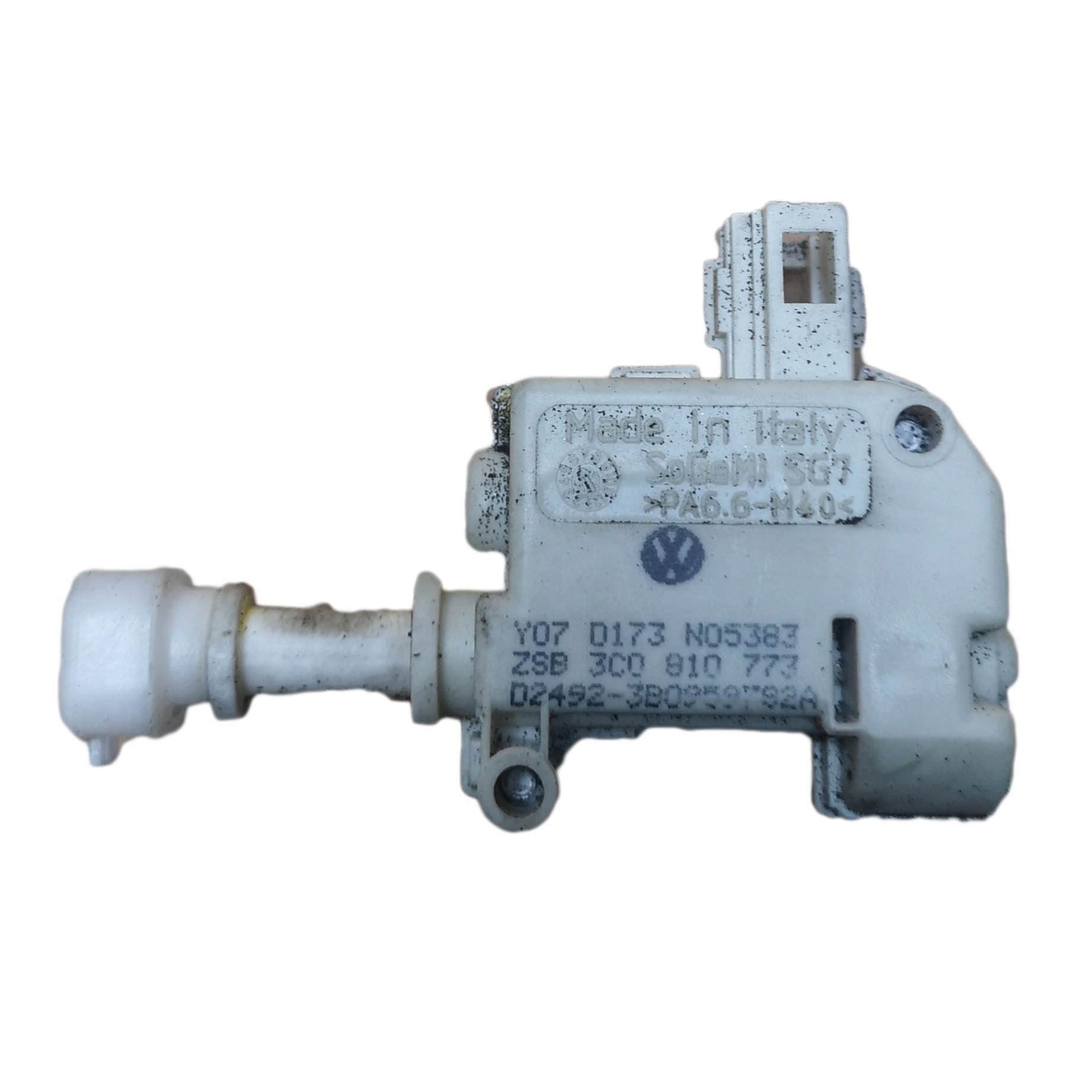 VW Passat B6 silownik klapki paliwa 3C0910773