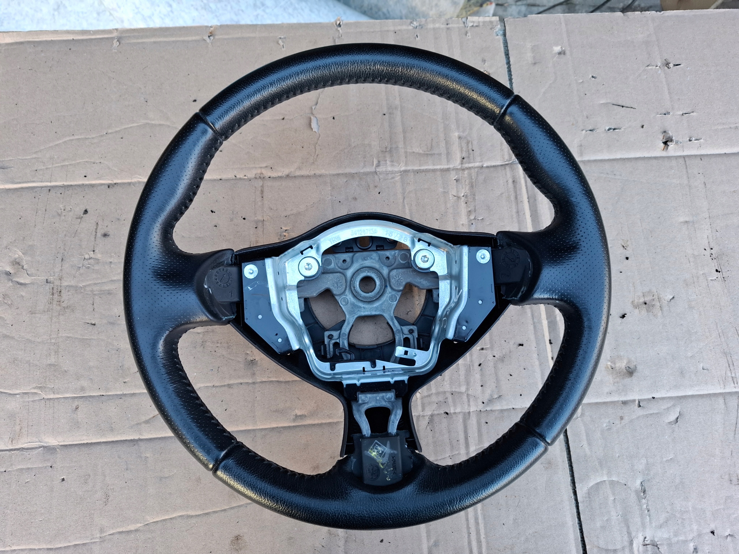 lenkrad Nissan JUKE 2016 34126712B