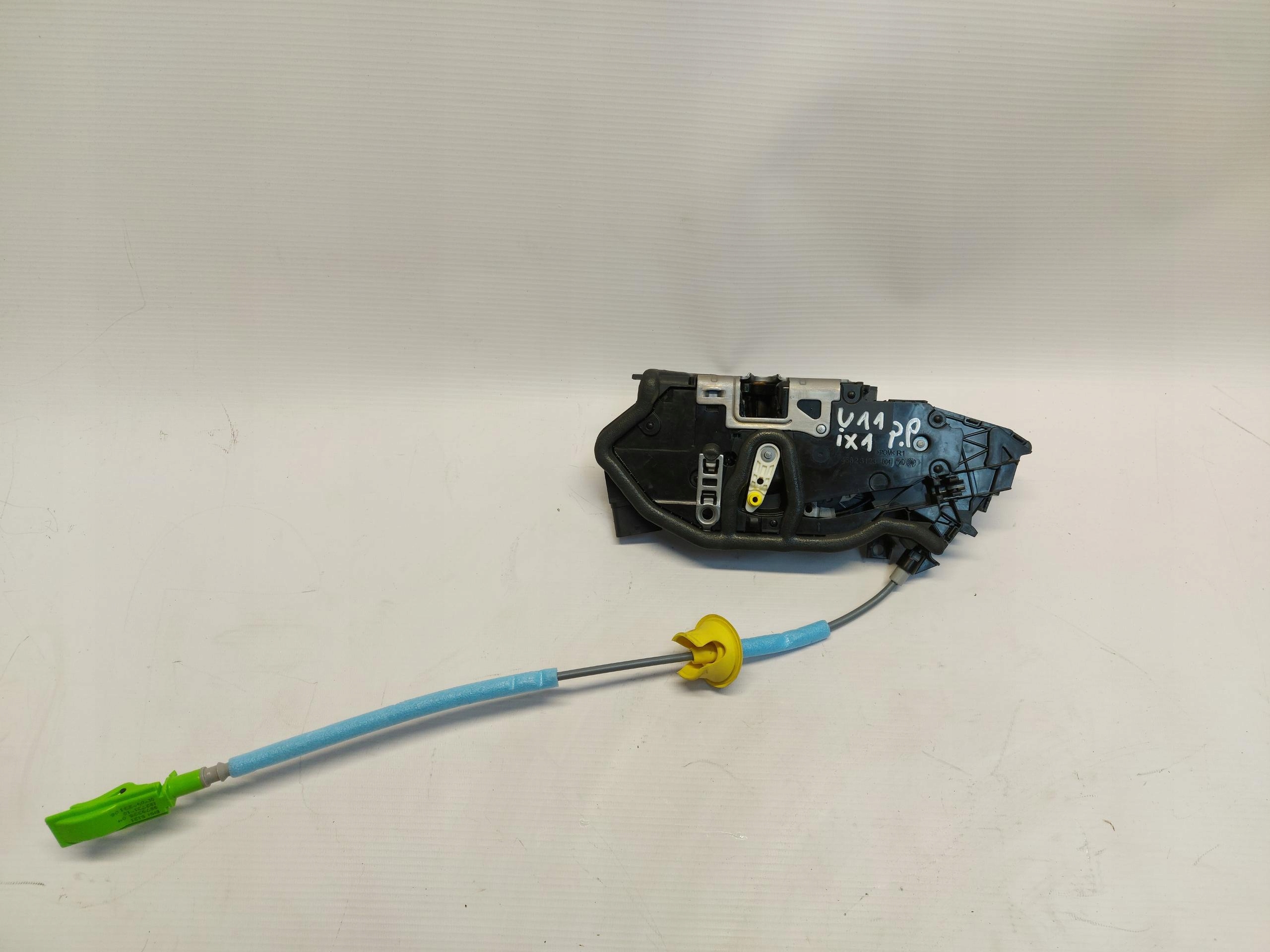 BMW iX1 X1 U11 lock door right front 7445050