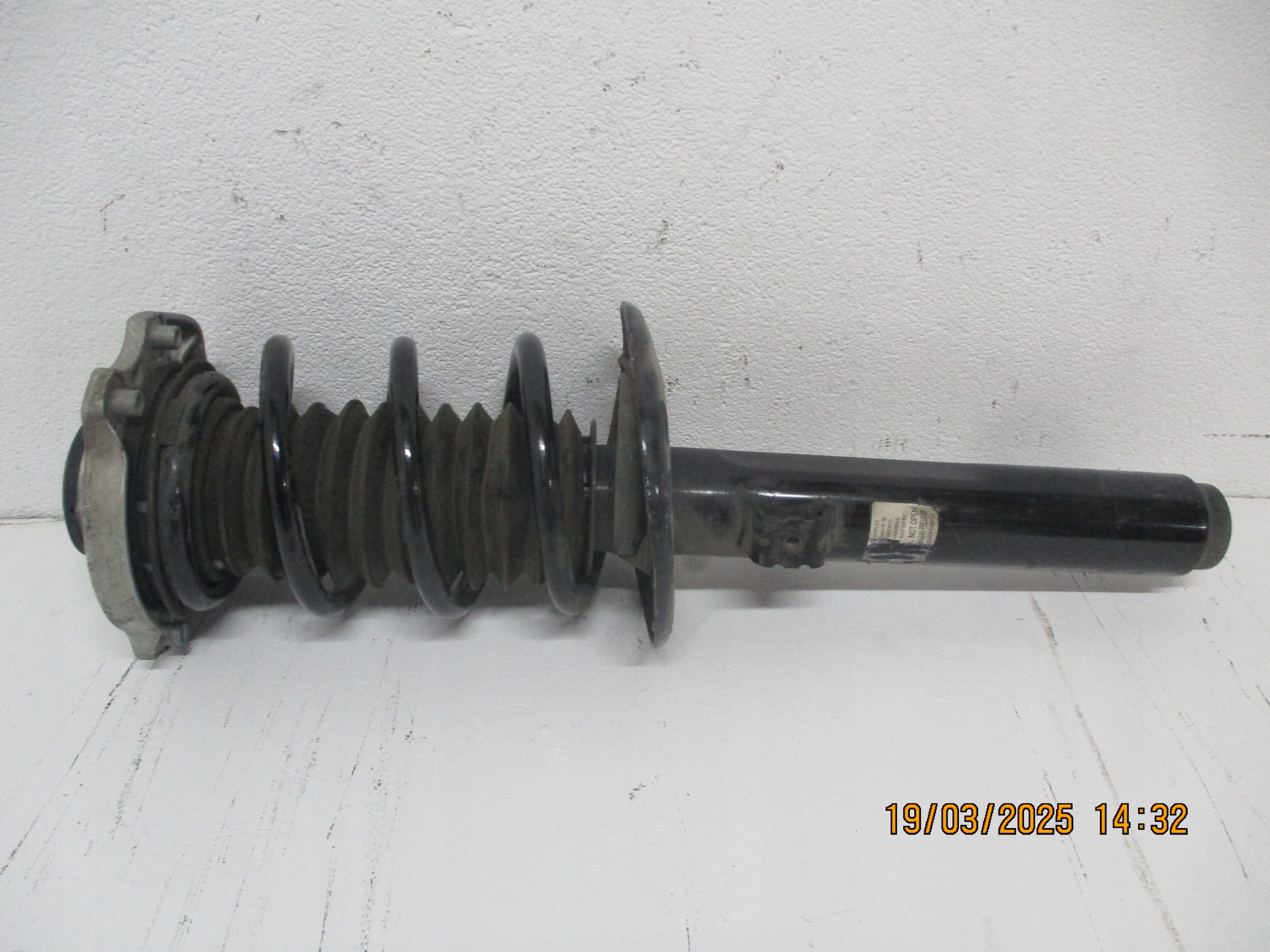AMOR shock absorber right BMW X2 U10 2,0D 24R