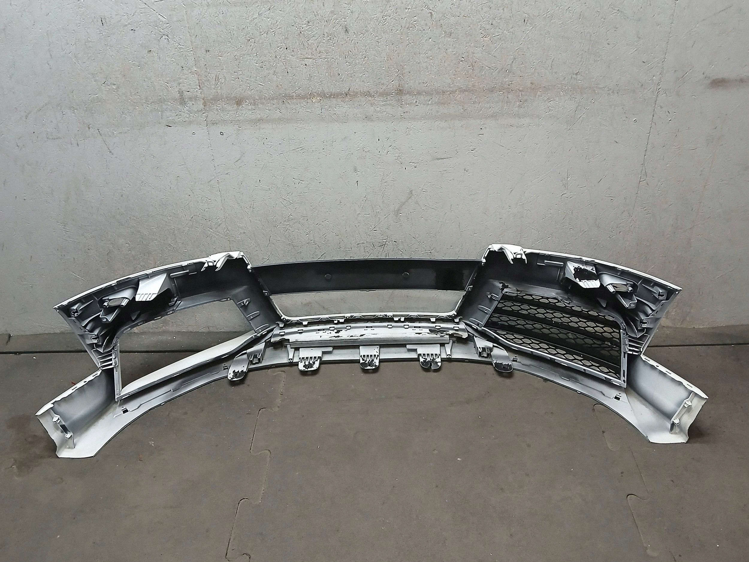 bumper front AUDI TT RS 8J0 06-14