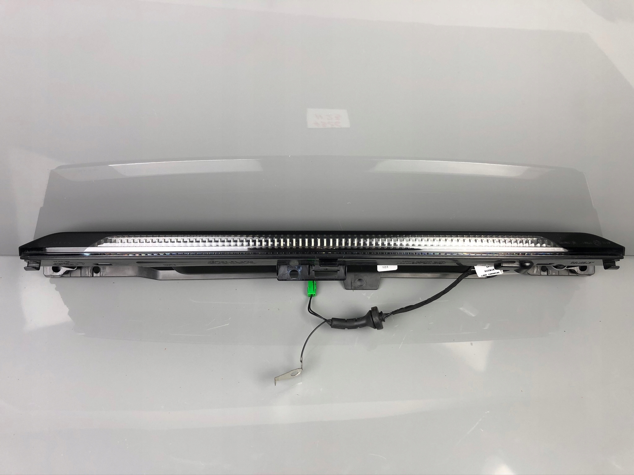 TRZECIE light STOP VOLVO V60 II 31468198