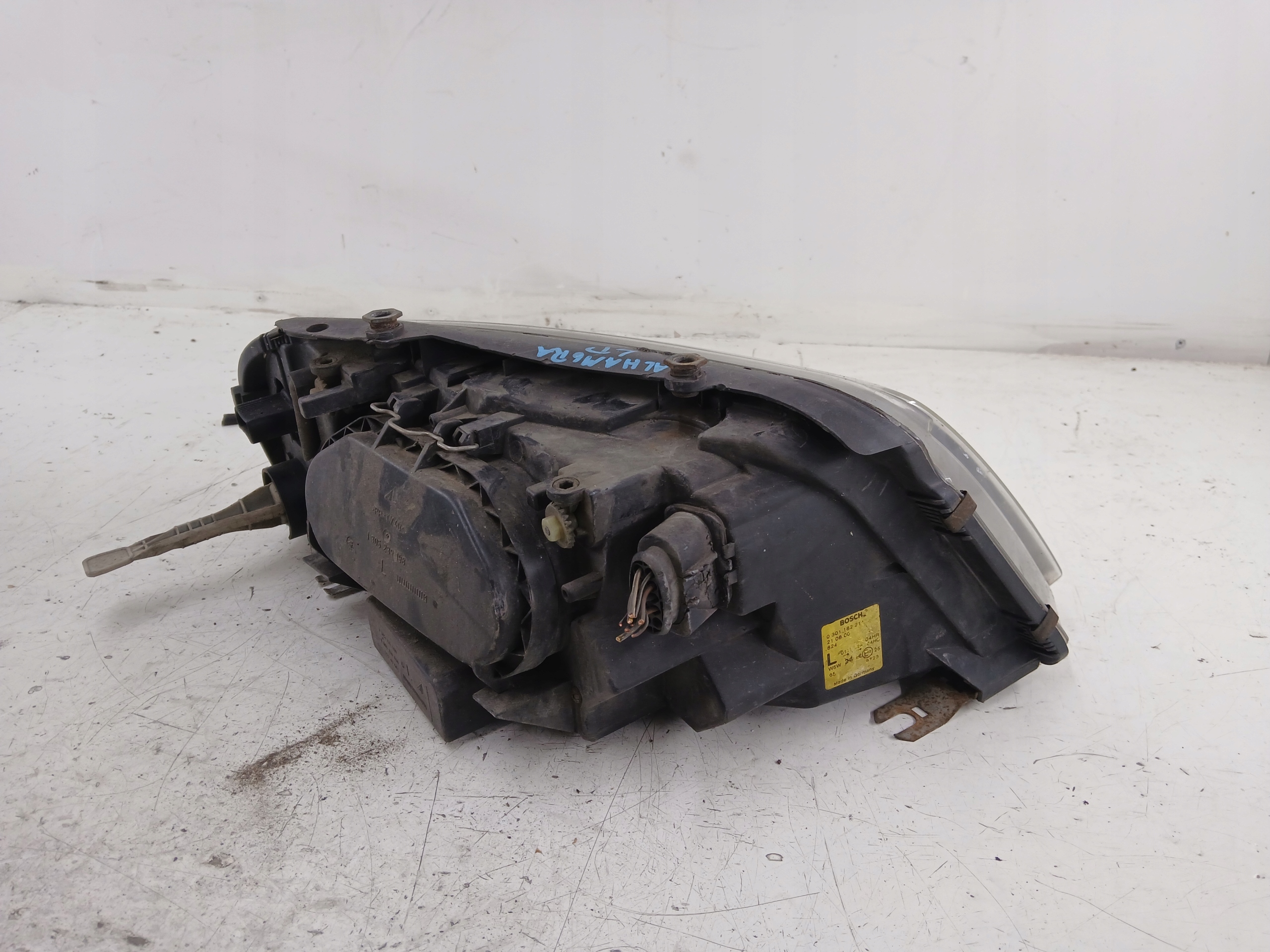 SEAT ALHAMBRA and LIFT light left front dark EUROPA