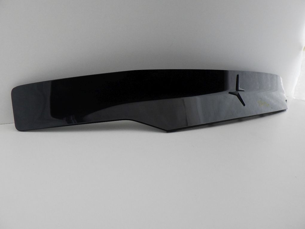 POLESTAR II 20- cap bonnet moulding