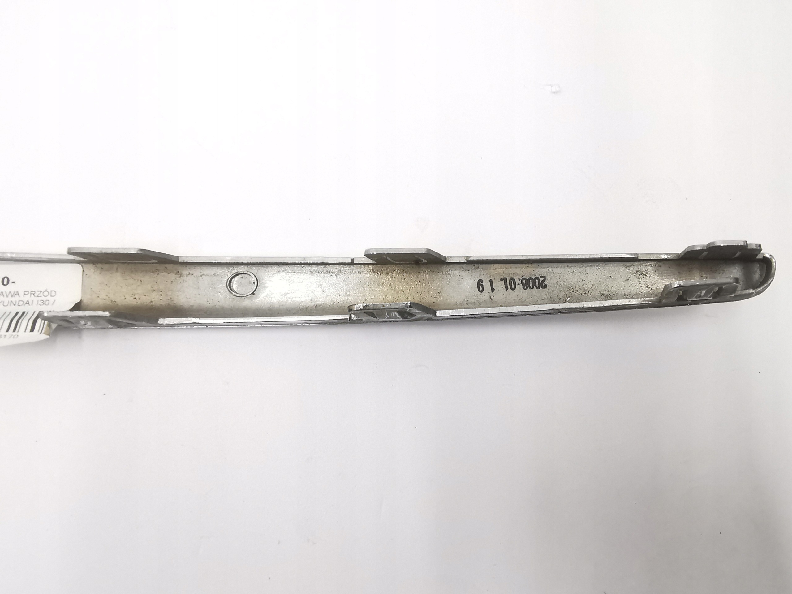 lišta ZDRZAKA pravá předek přední CHROM HYUNDAI I30 / 86582-2L310
