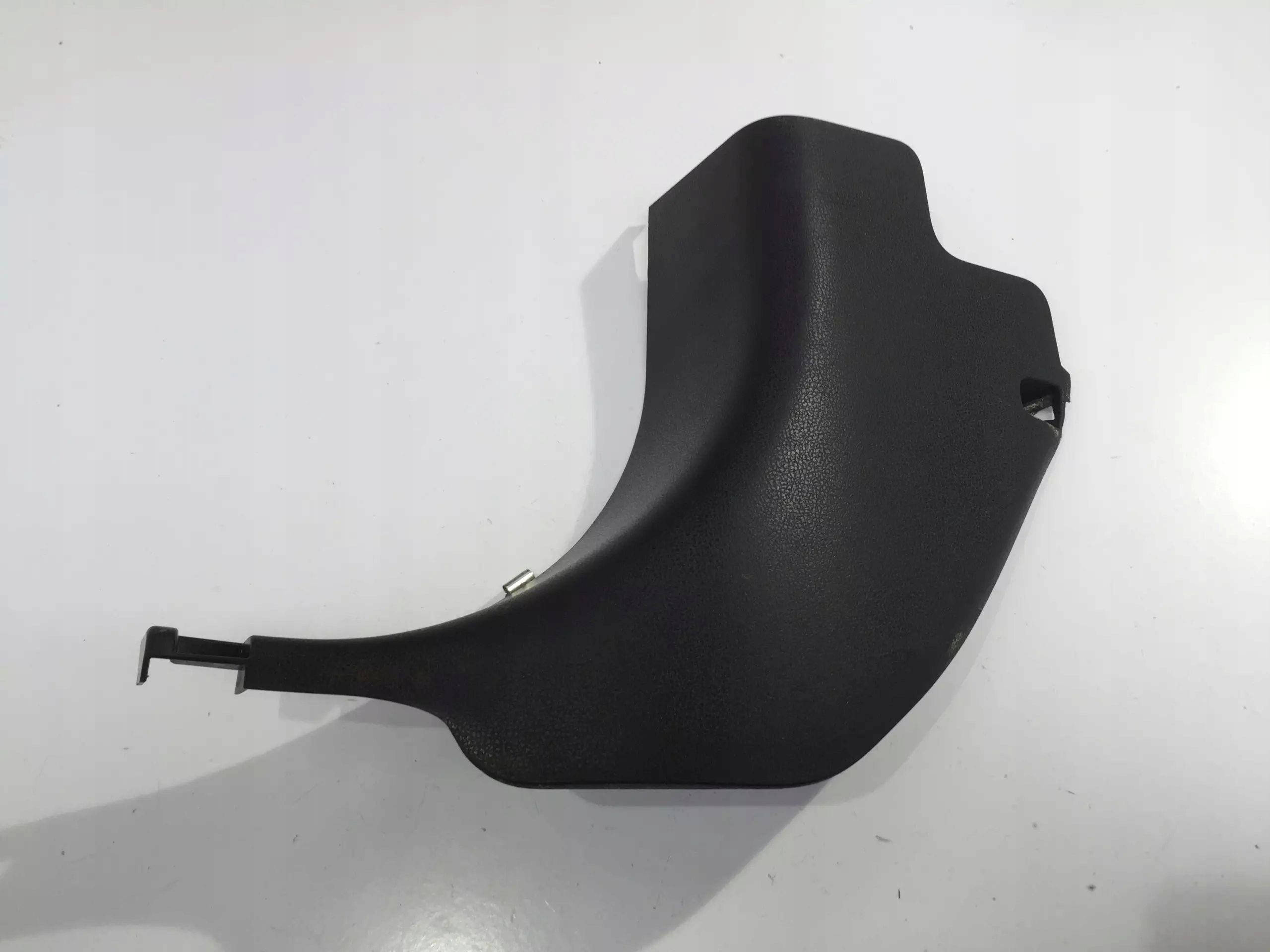 669013NL0A - NISSAN LEAF II 2020 НАКЛАДКА ПЛАСТИК ПОРОГА ПД