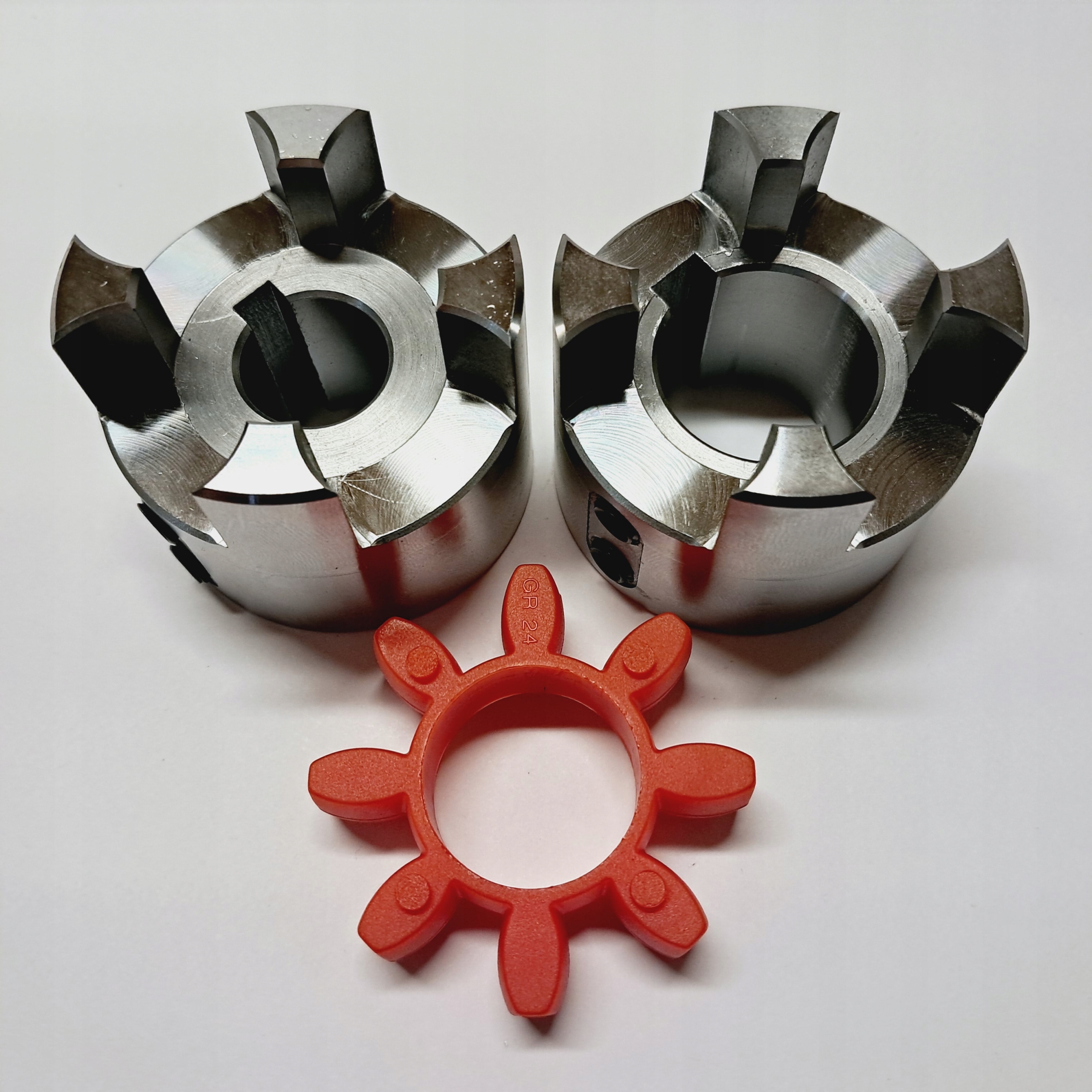 Čerpadlo Grudziądz spojka otvory fi19 w6 fi28 w8 fi55 L78 ocelové