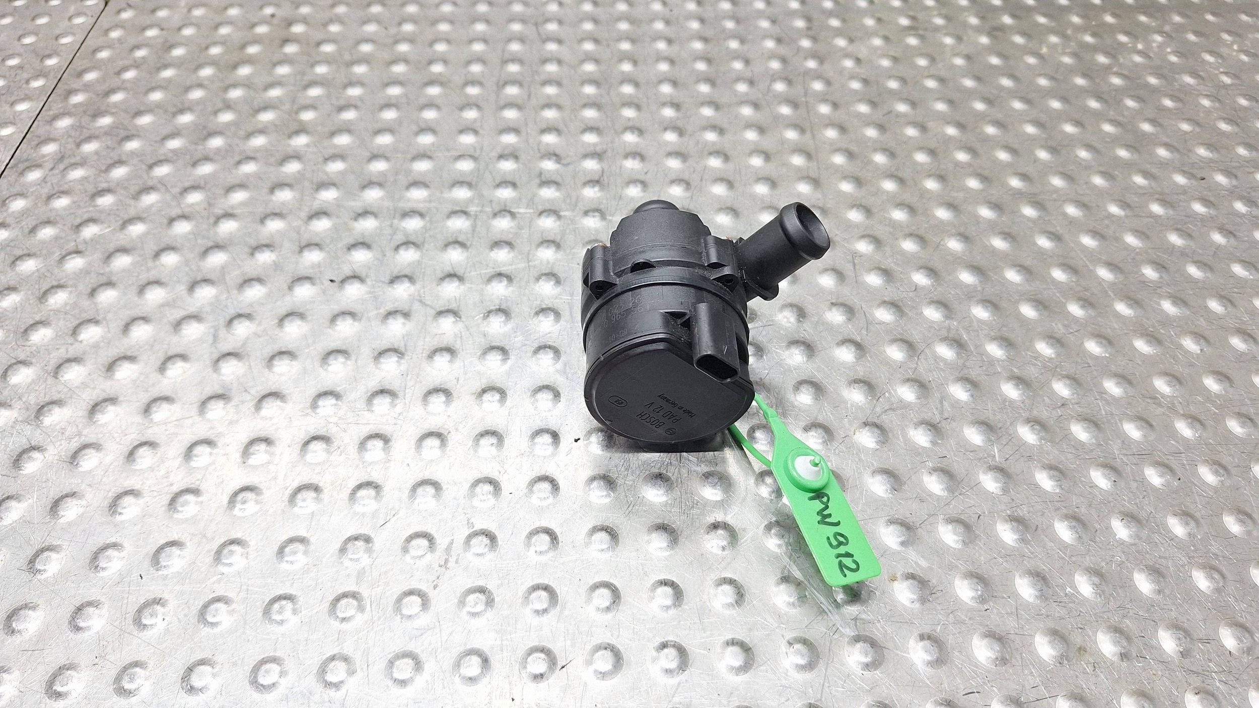 dodatna pumpa vode 5G0965567A AUDI A3 8V GOLF VII OCTAVIA III 2.0 TDI