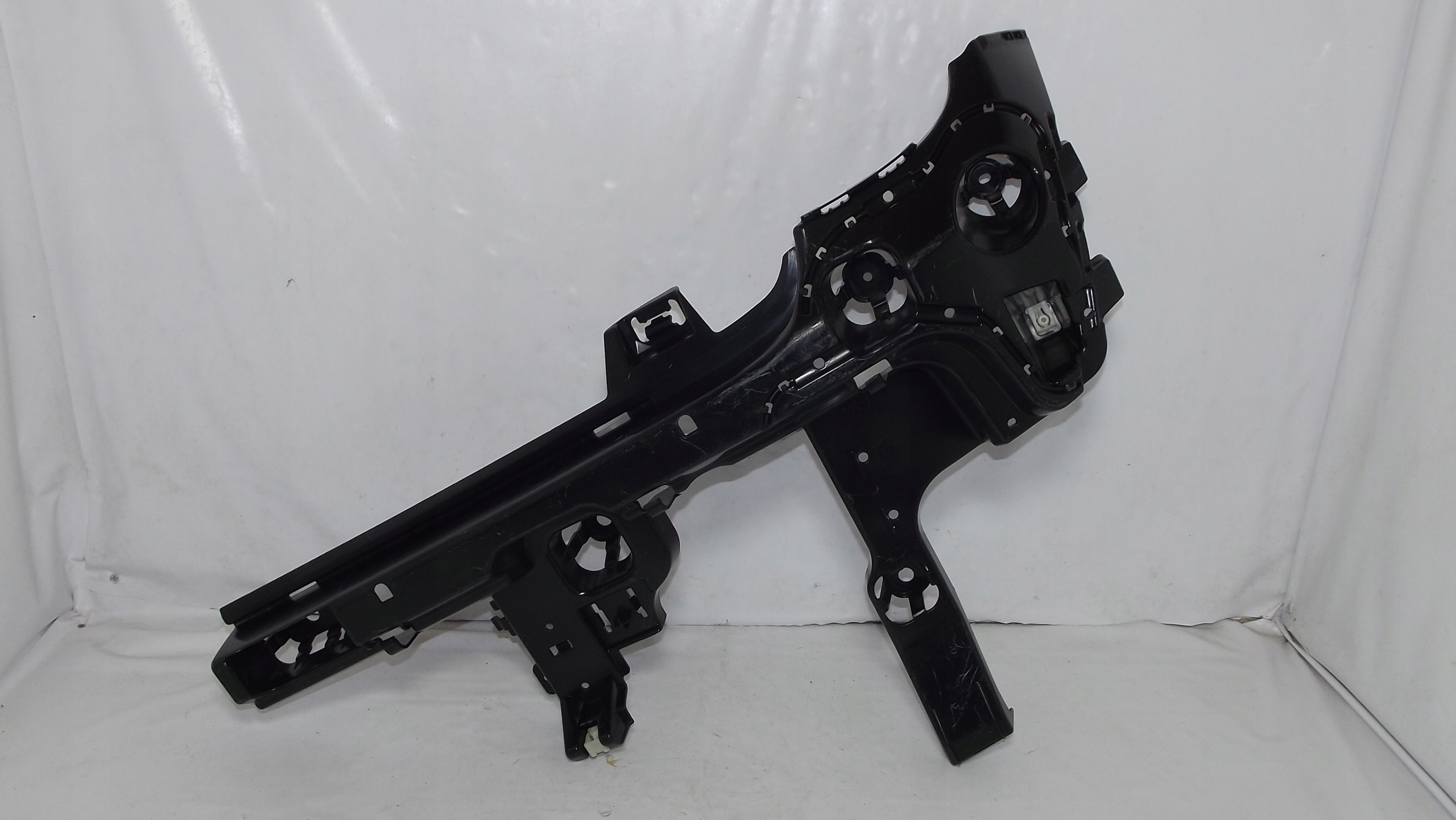 Mini F57 bumper bracket right rear part 7432942