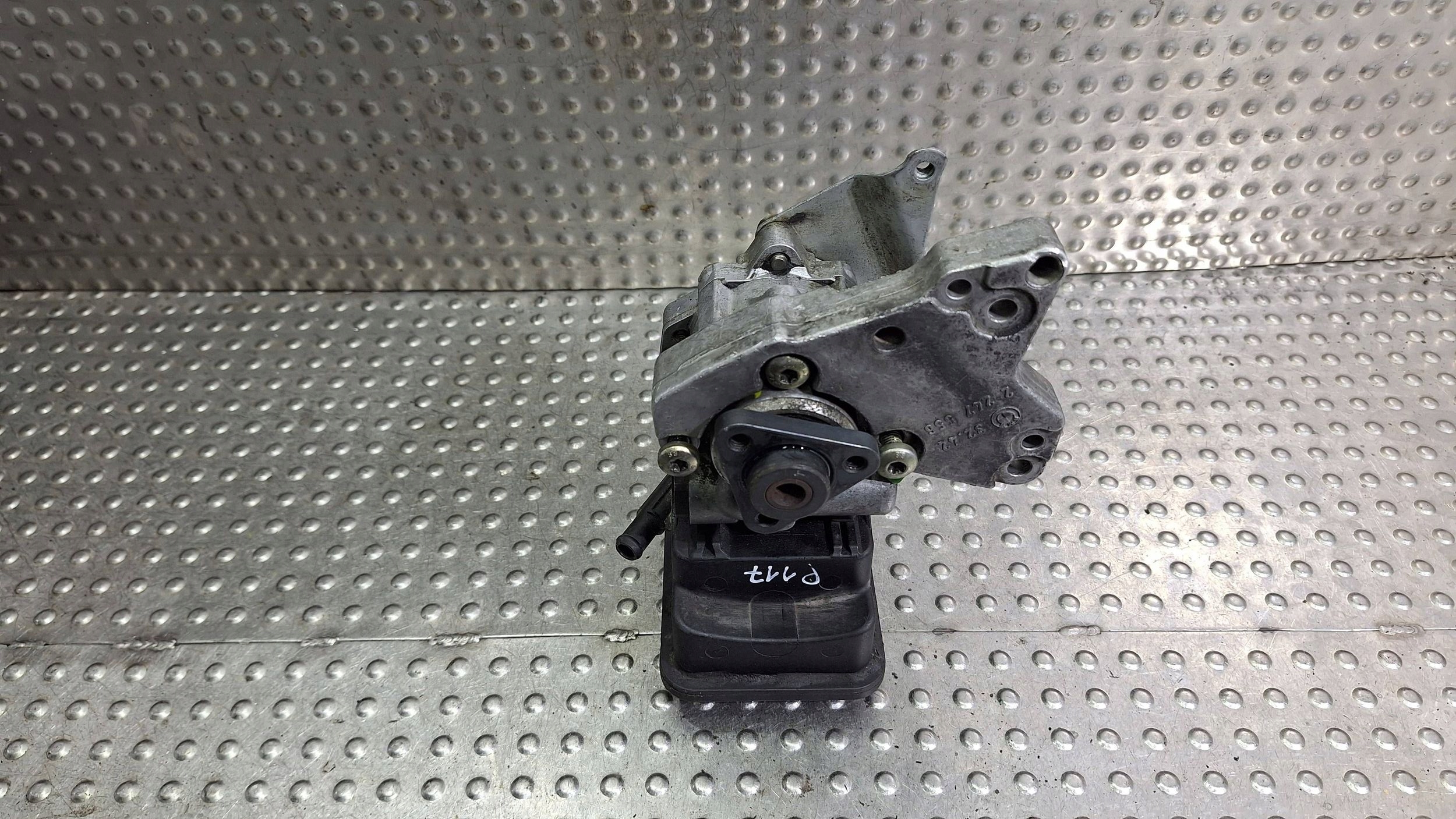 servo pump 1095749 7691974518 BMW SERIA 5 E39 M57