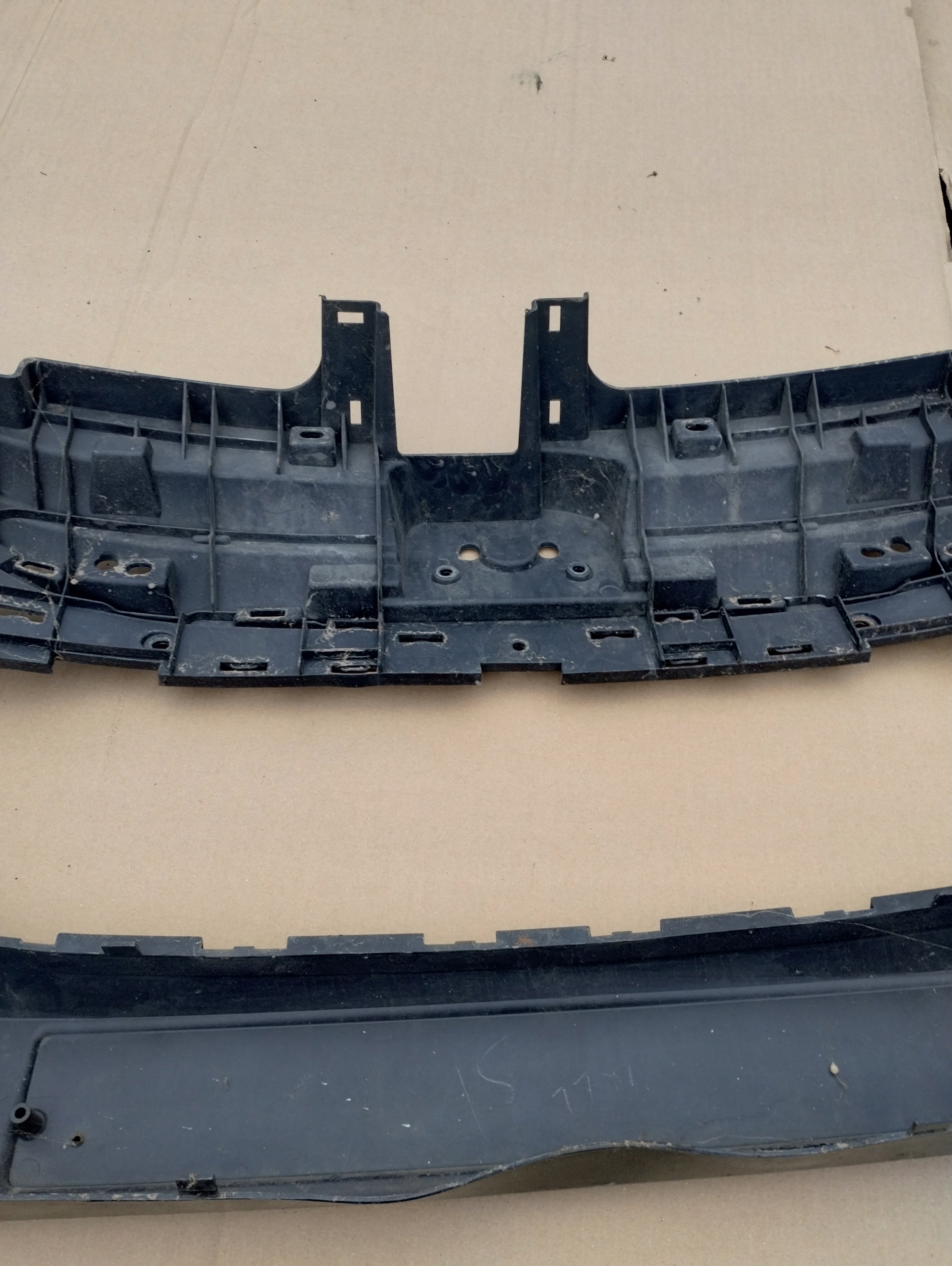 HYUNDAI I35 2011- Frontstoßstange vorne hn04103ba