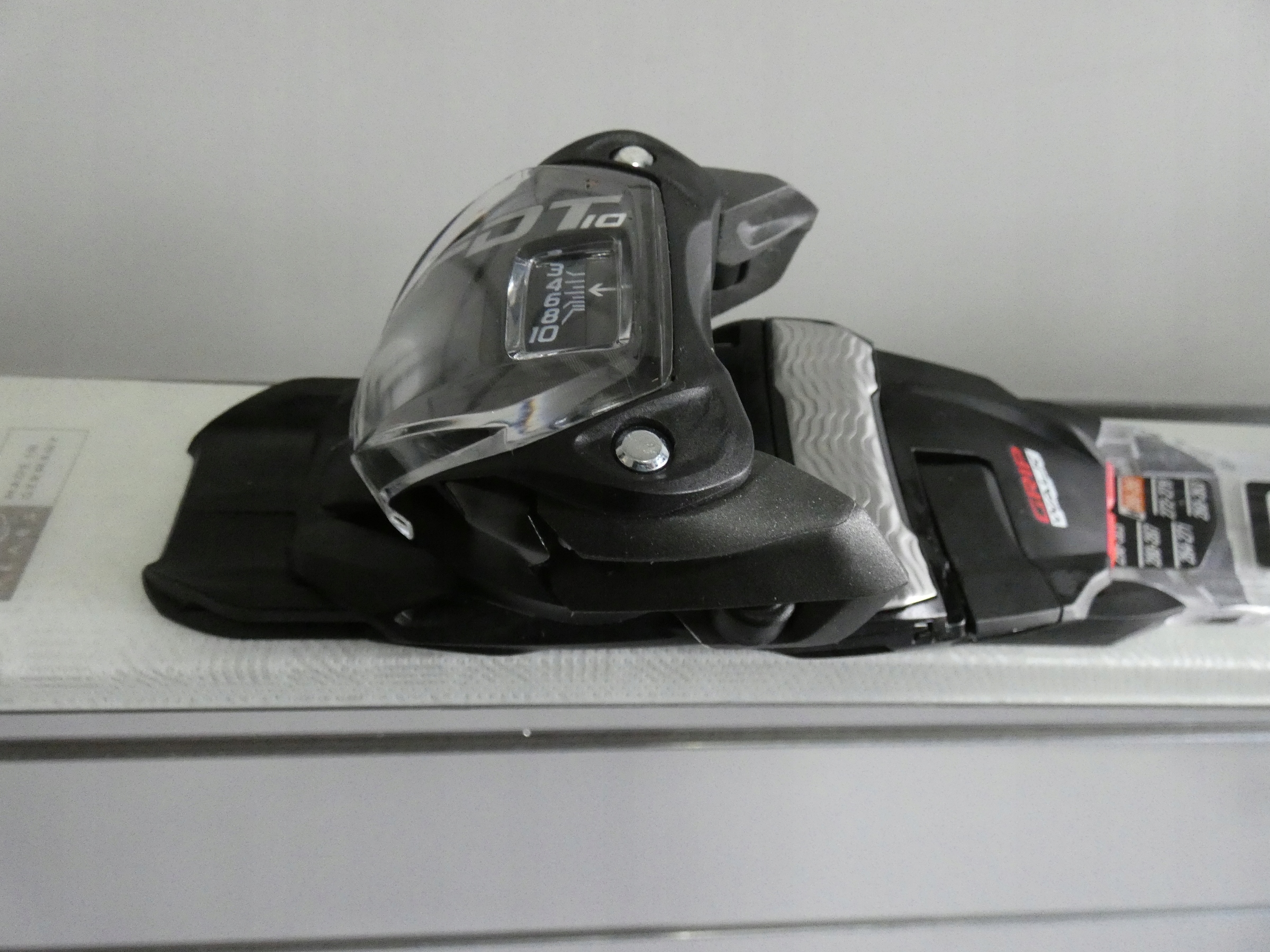 VOLKL FLAIR 72 ALESSIA 2023 /151/ + vMOTION FDT 10 GW Długość nart 151 cm