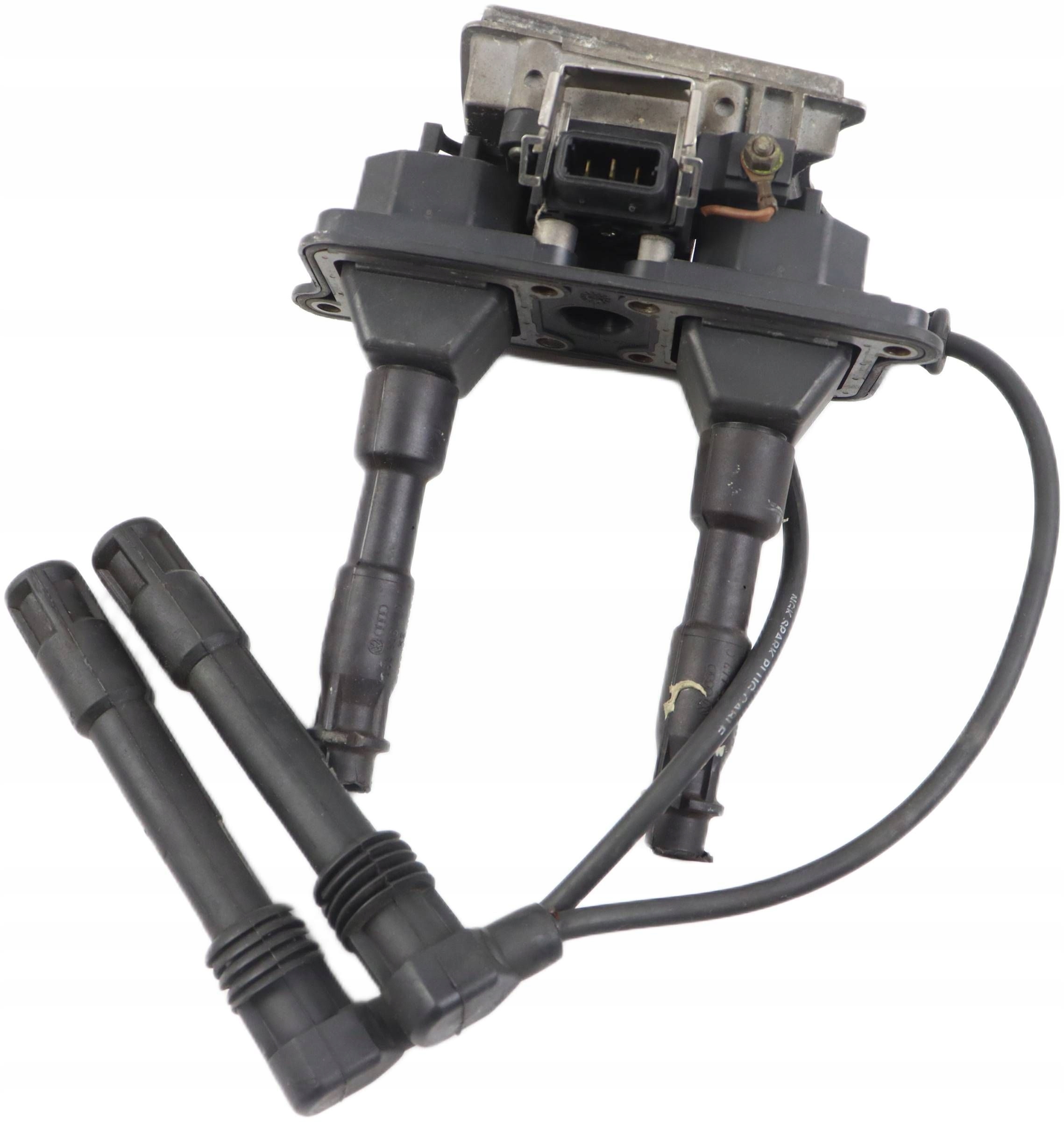 AUDI A4 B5 coil ignition BOSCH 1.8 058905105A