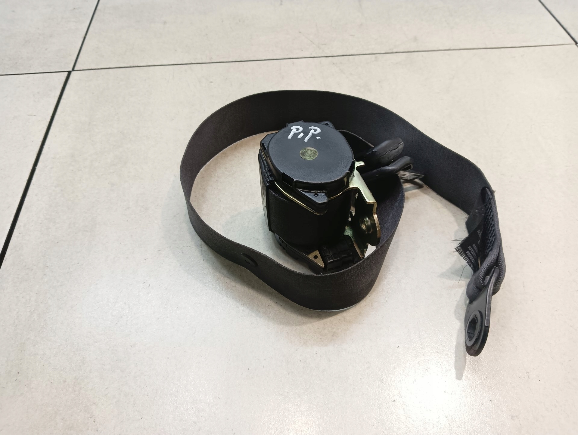 tension belt safety right front FREELANDER 2.0 TD