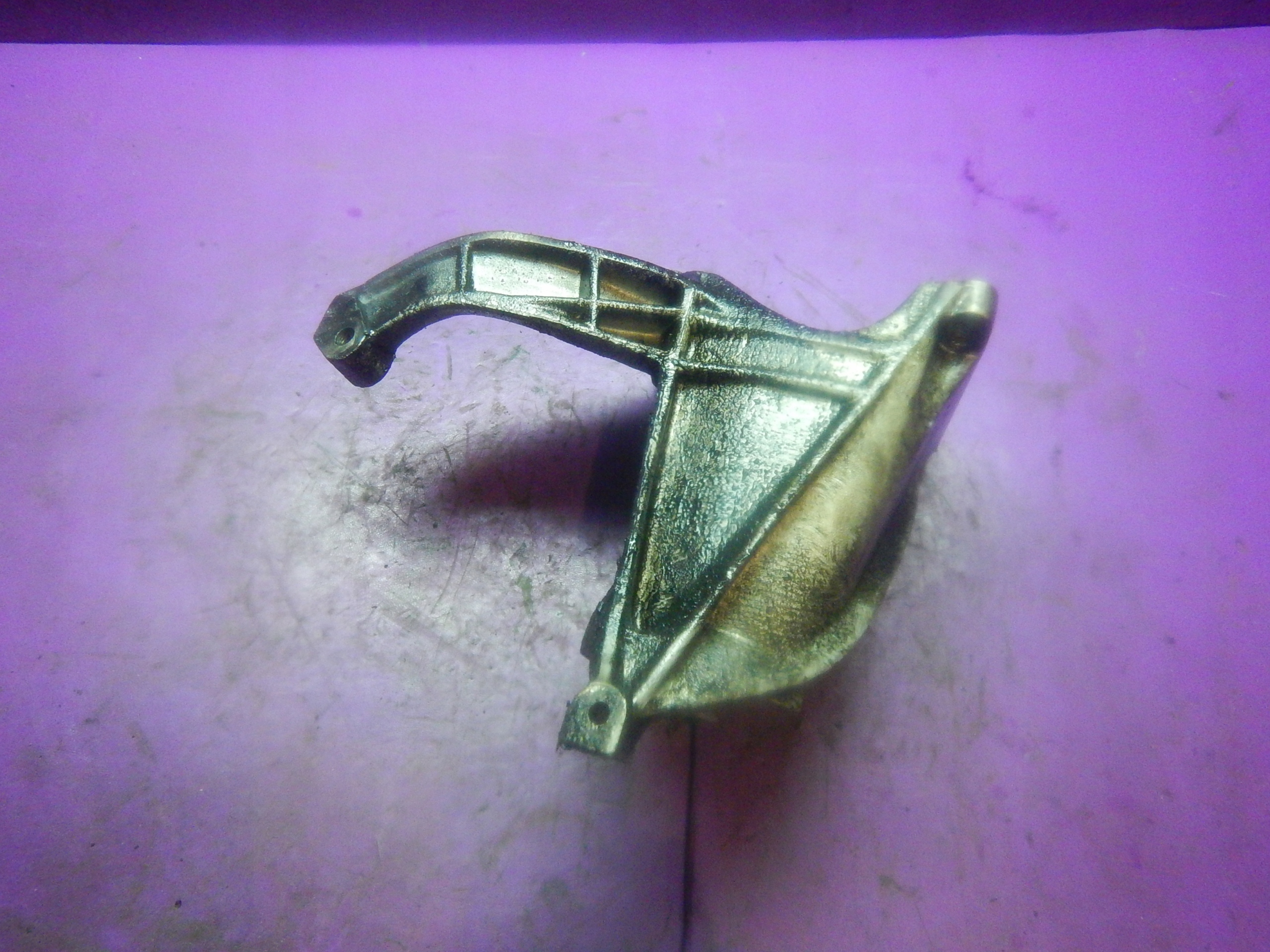 FORD GALAXY I 95 1 9TDI PODPORA POLOSI XM216061AA Part number XM216061AA