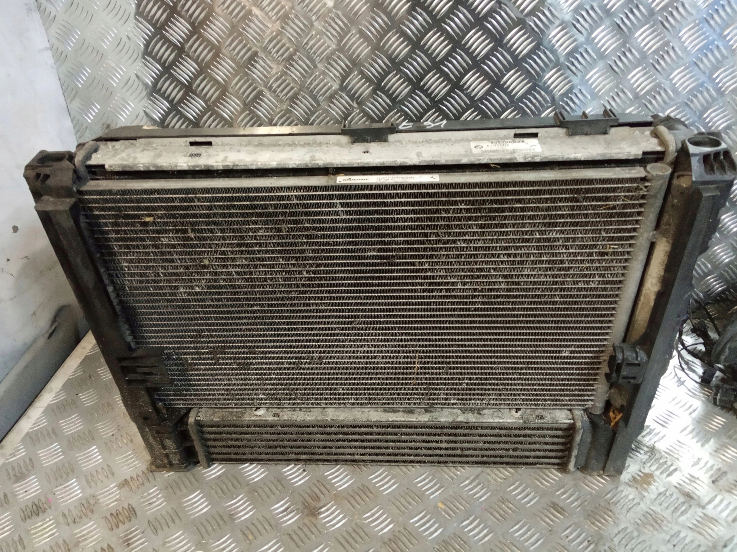 ventilátor chladiče KOMPLET BMW E90 E91 2.0 D