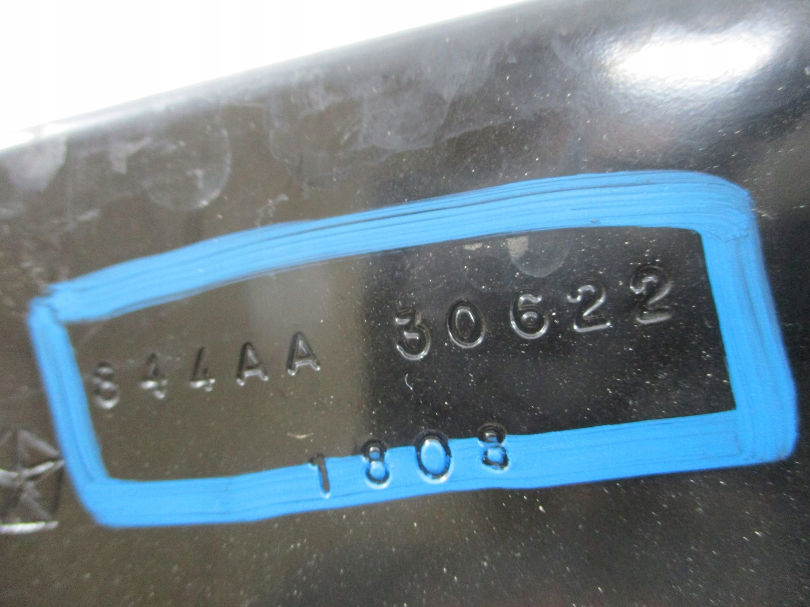 držač akumulatora JEEP COMPASS II 844AA30622