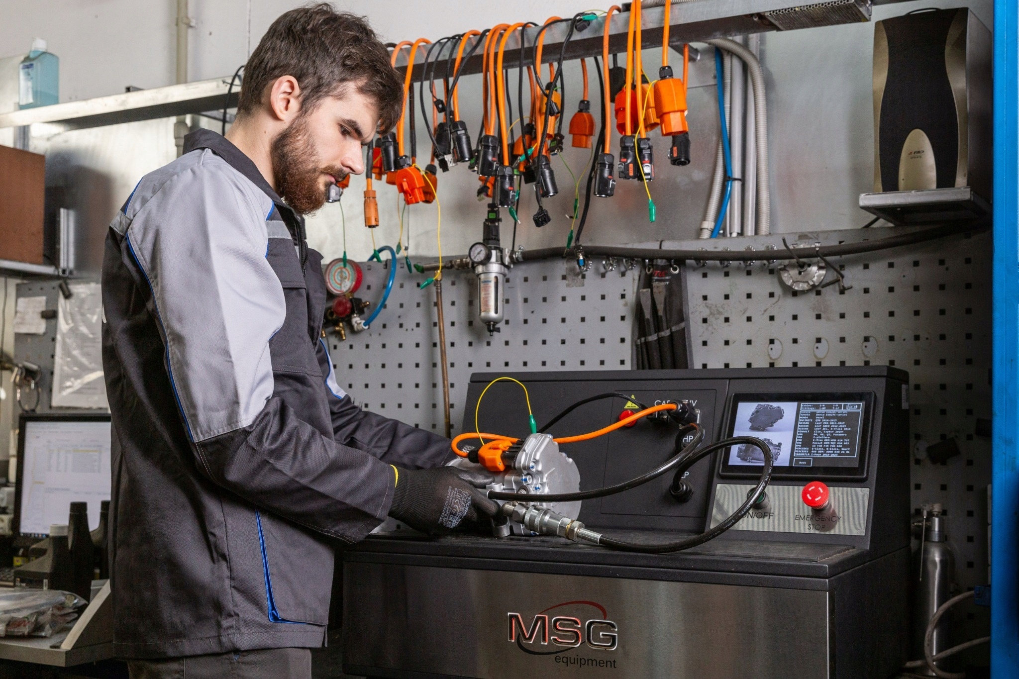 компрессор кондиционера suzuki IGNIS 03-08