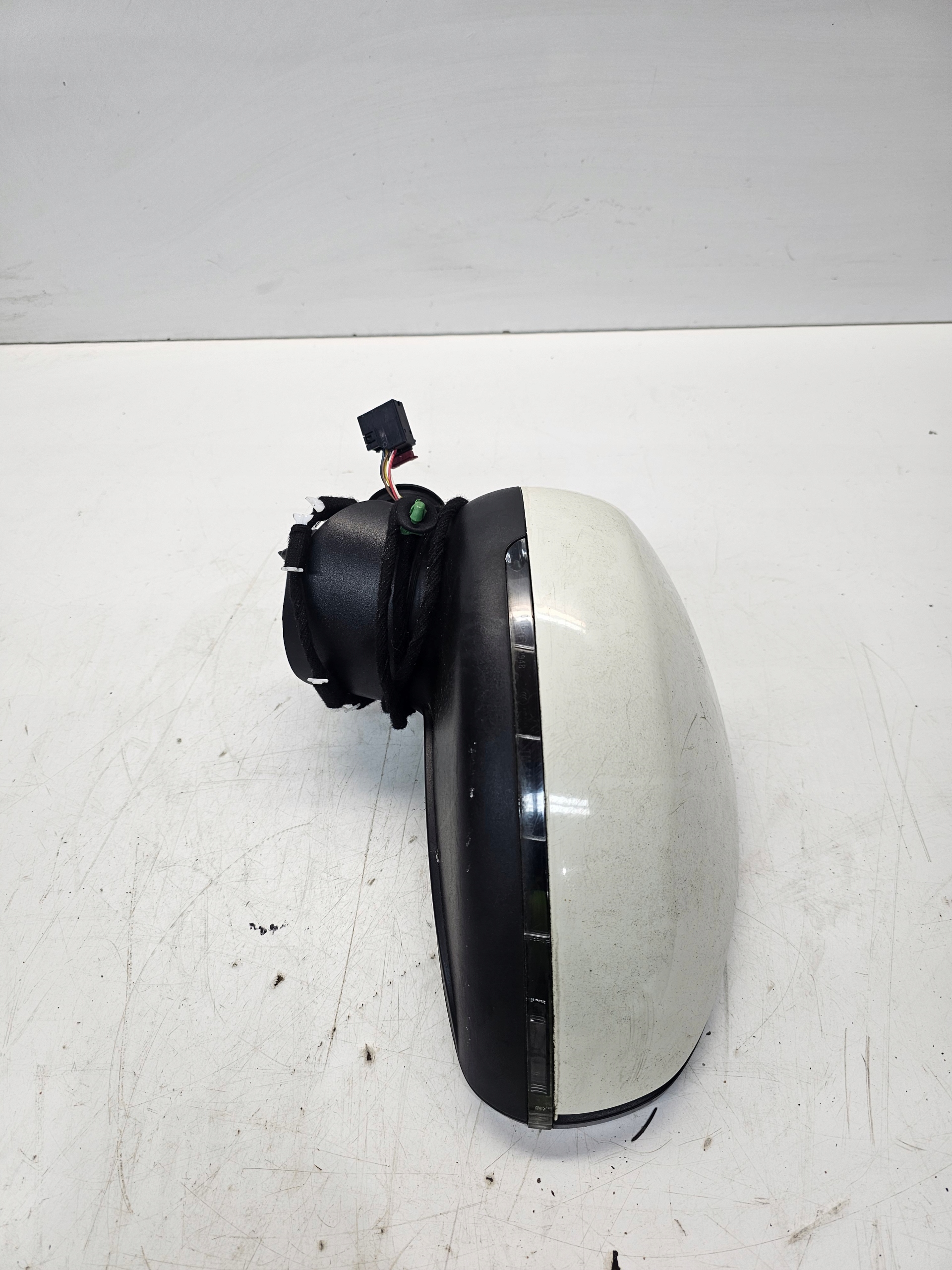 mirror exterior left AUDI A1 8X3 5-PIN EUROPA LY9K