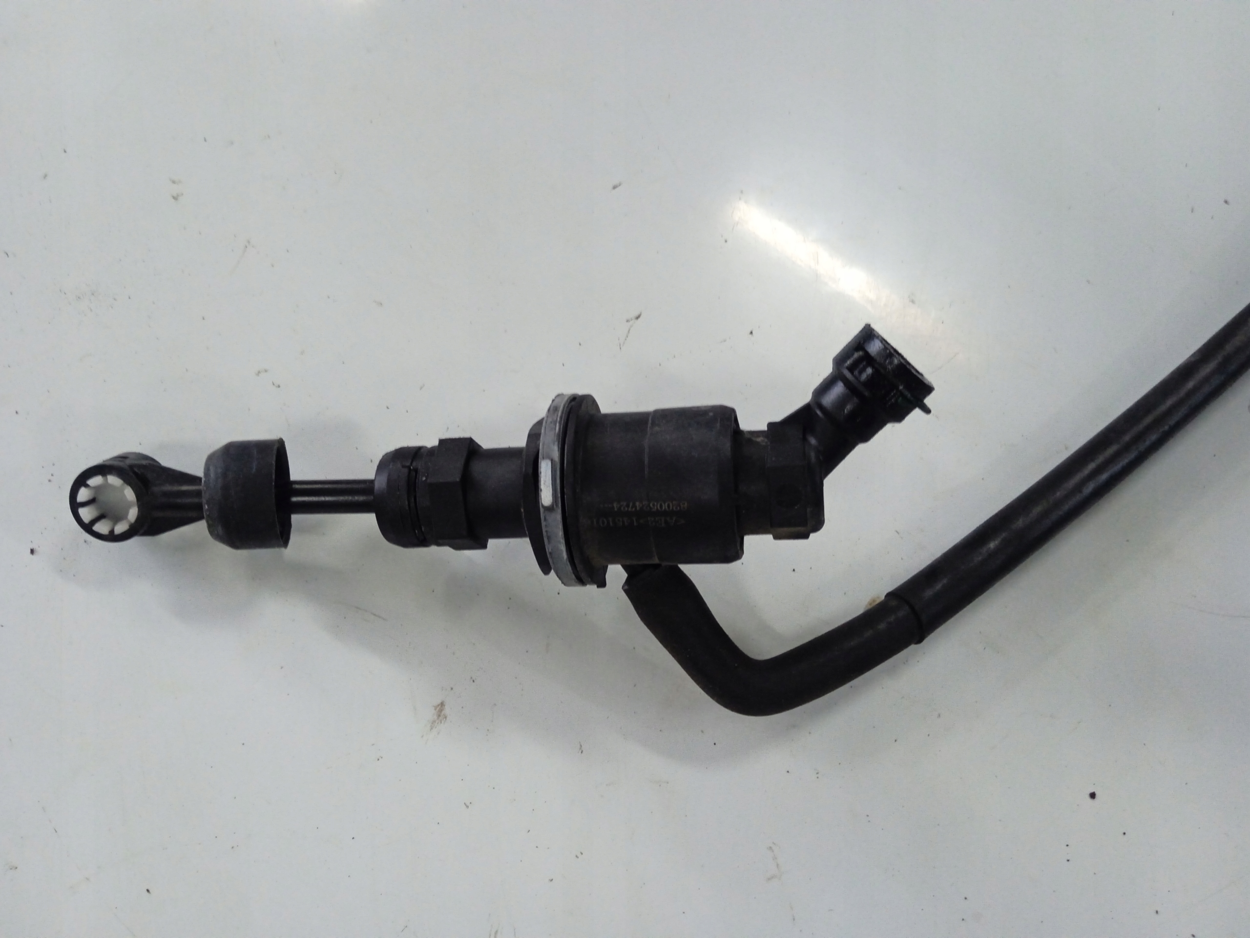 RENAULT CLIO III 1,2TCE pompka sprzęgła przy pedale pedałach Producent części Renault OE