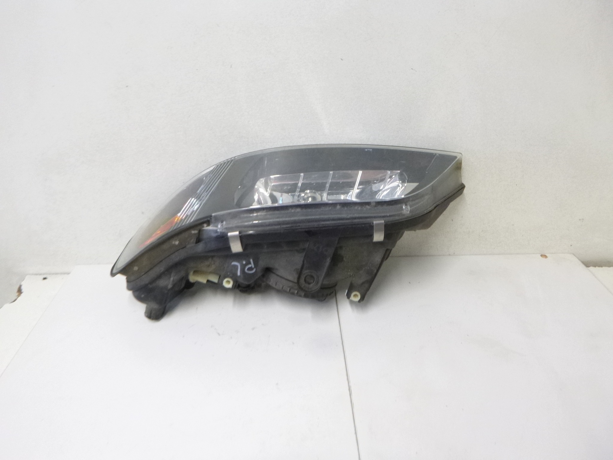 light left front Mitsubishi Space Star LIFT Hella 2002 – 2005