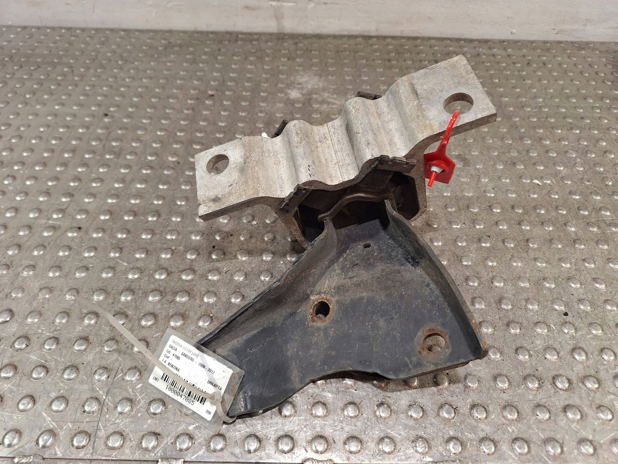 holder engine mount 805581 DACIA SANDERO 1.4 8V 08