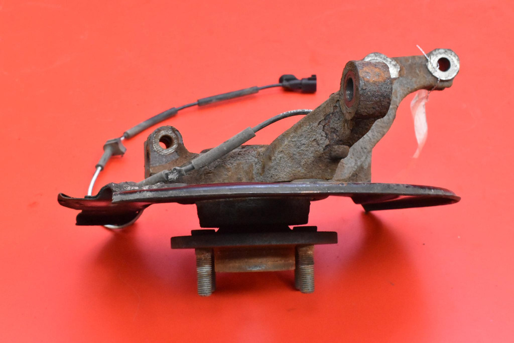 поворотный кулак, цапфа правая перед FORD ECOSPORT 2 II 1.0 100 ЛС 17-21